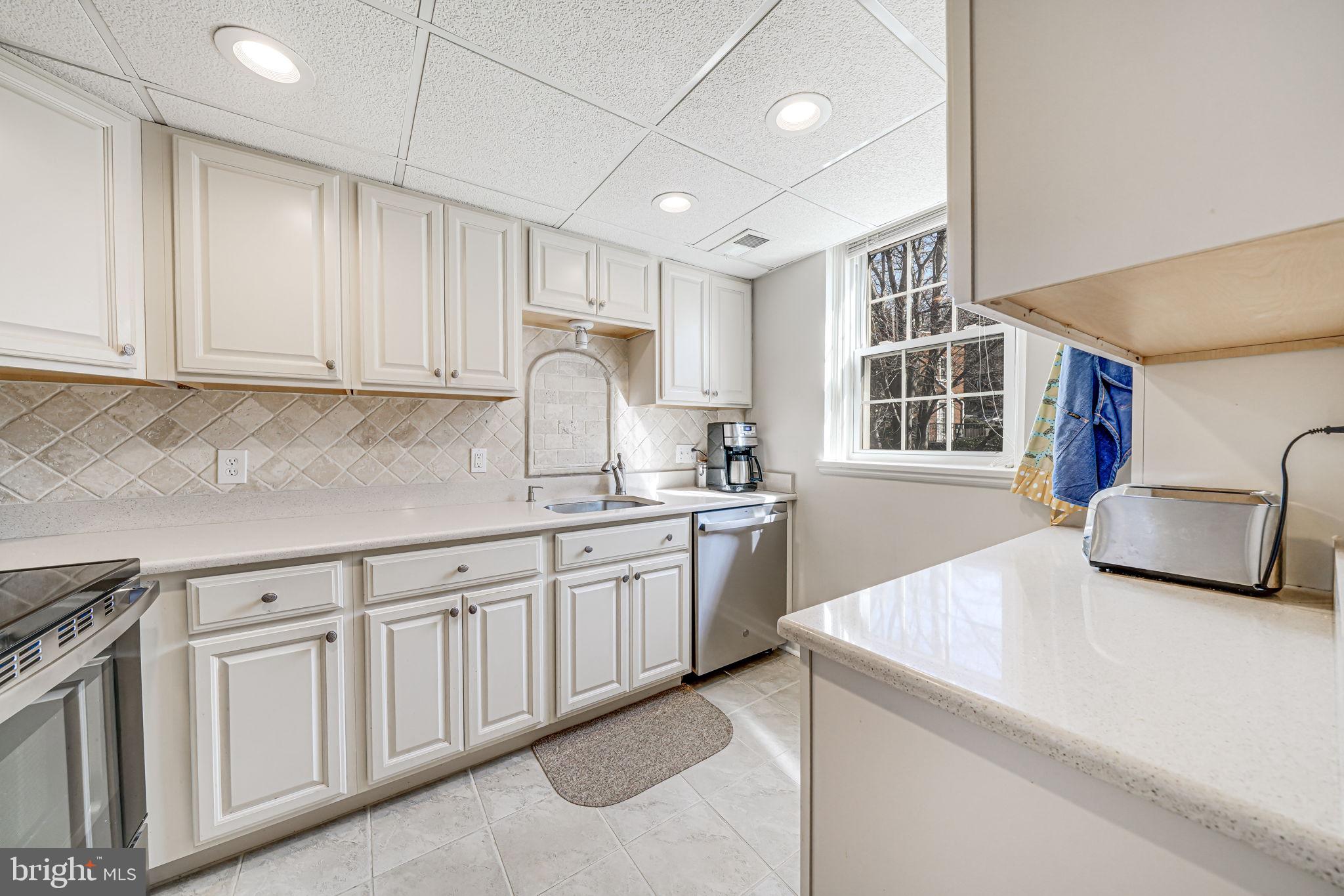 FAIRLINGTON VILLAGES - Residential