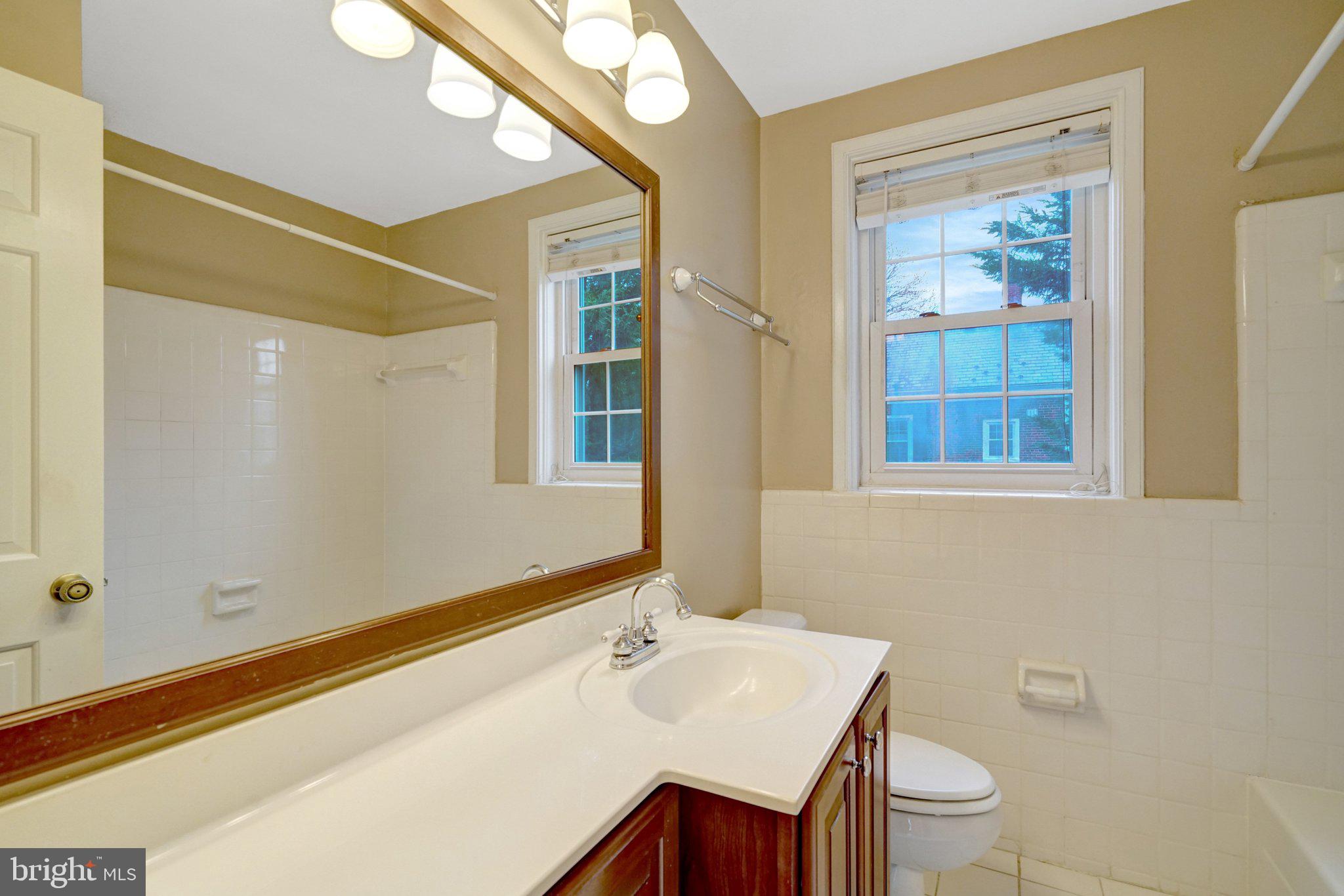 FAIRLINGTON GLEN - Residential