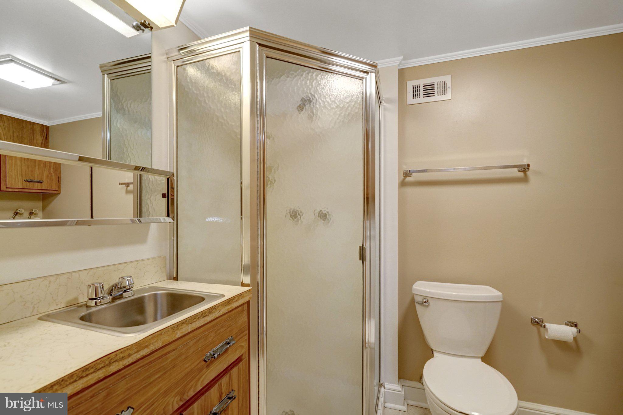 FAIRLINGTON GLEN - Residential