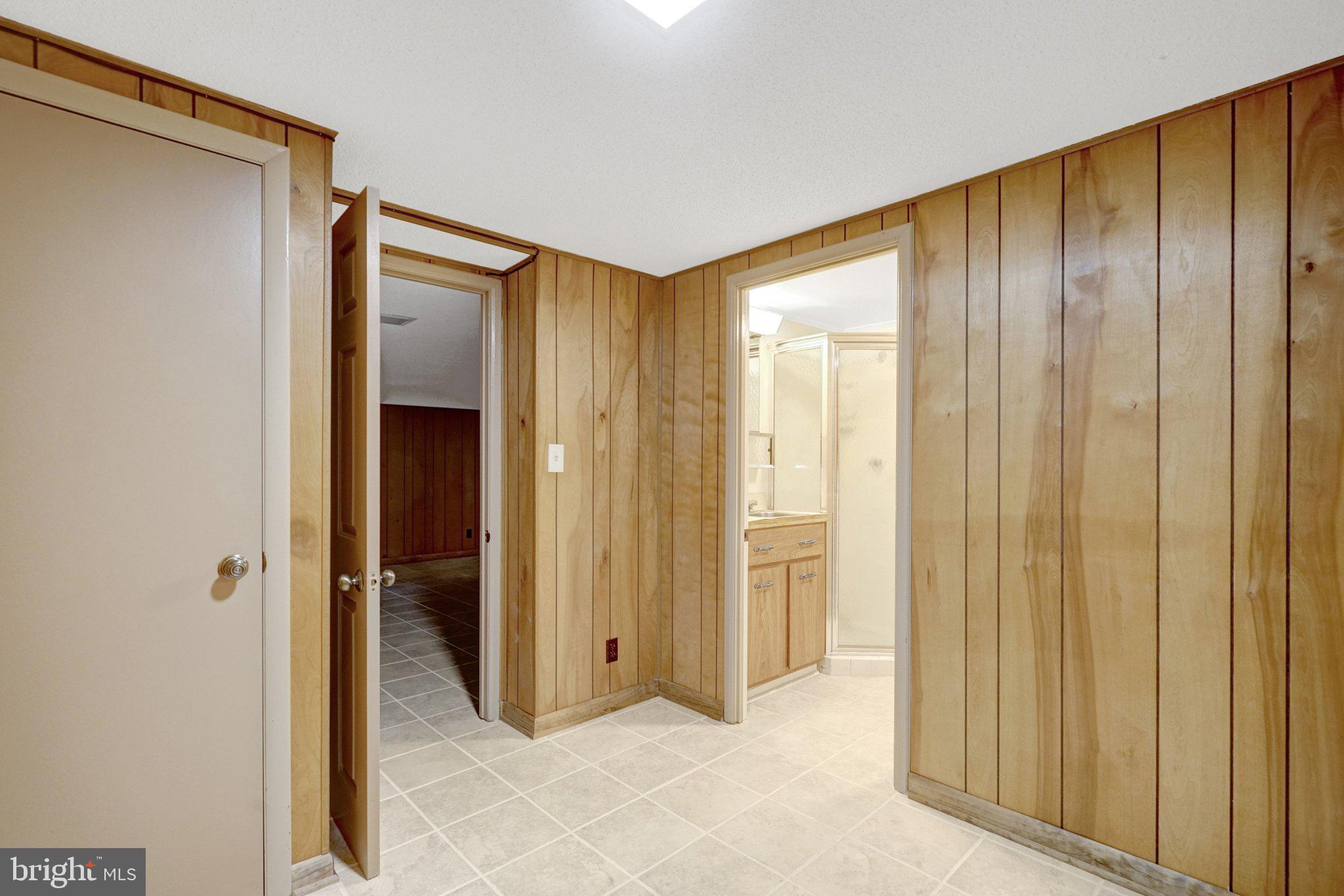 FAIRLINGTON GLEN - Residential