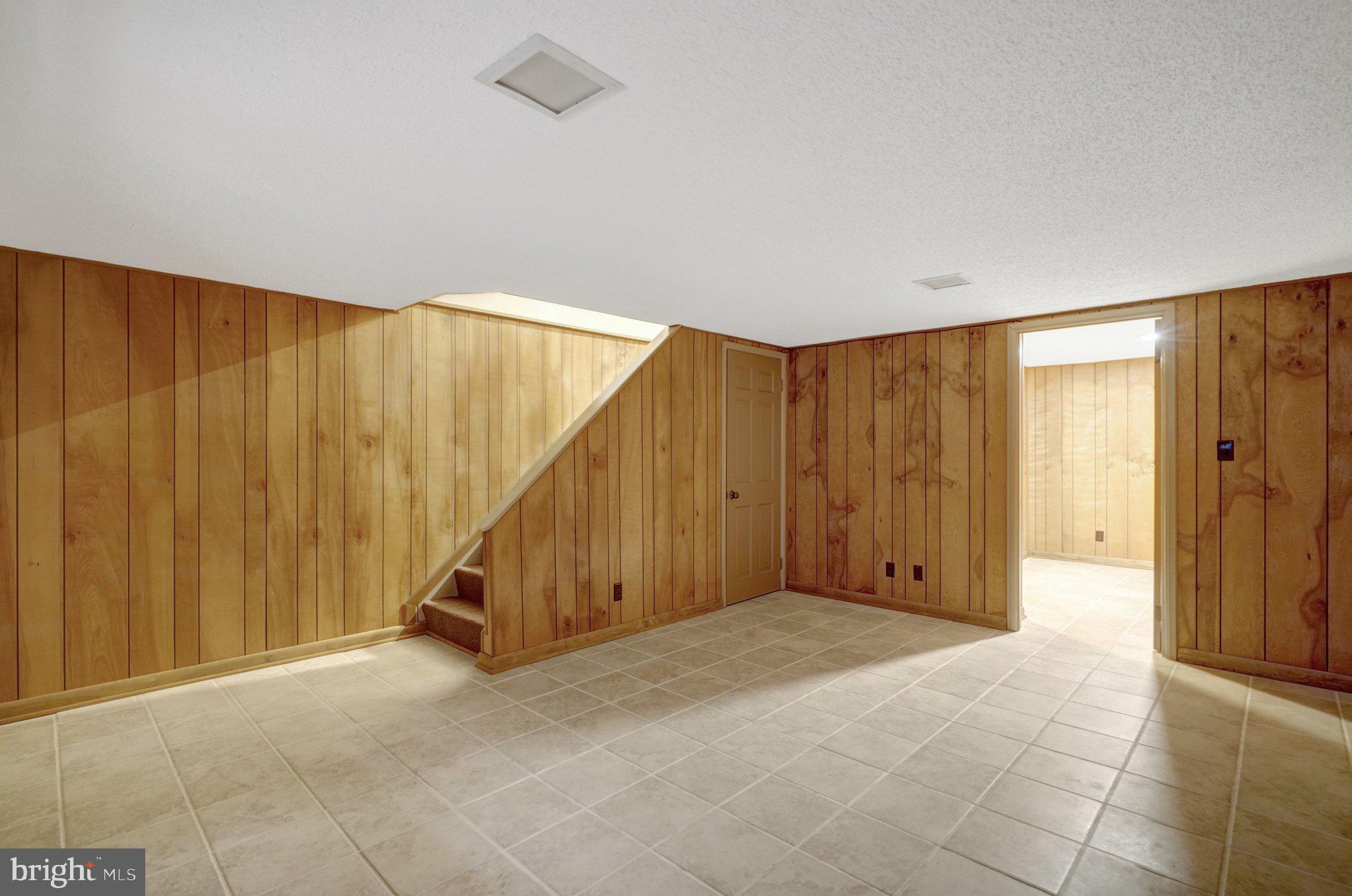 FAIRLINGTON GLEN - Residential