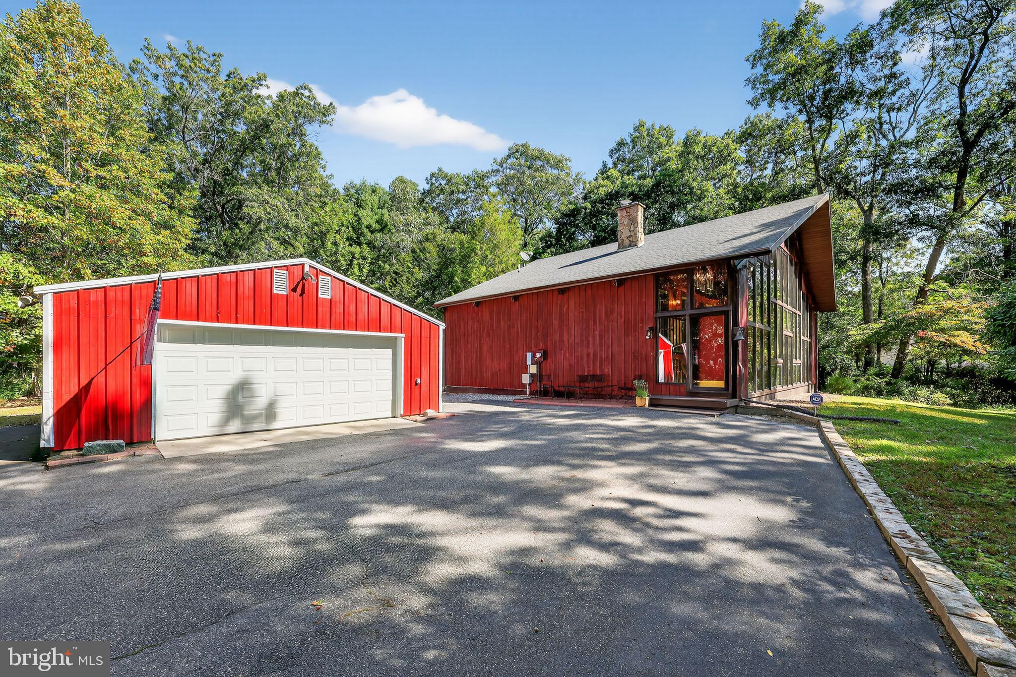 526 HARMERSVILLE PECKS CORNER ROAD