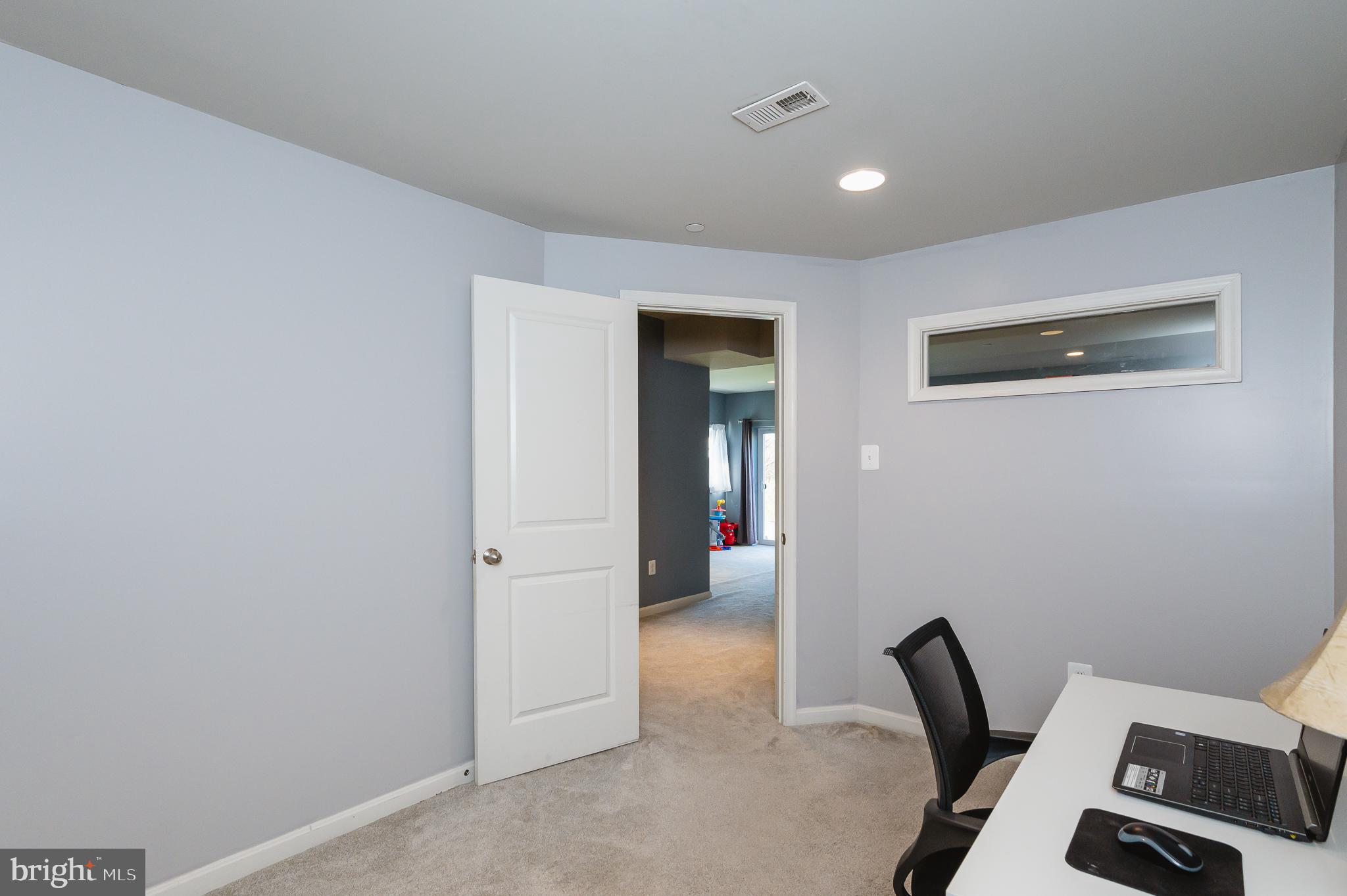 WHISPERING PINES - Residential