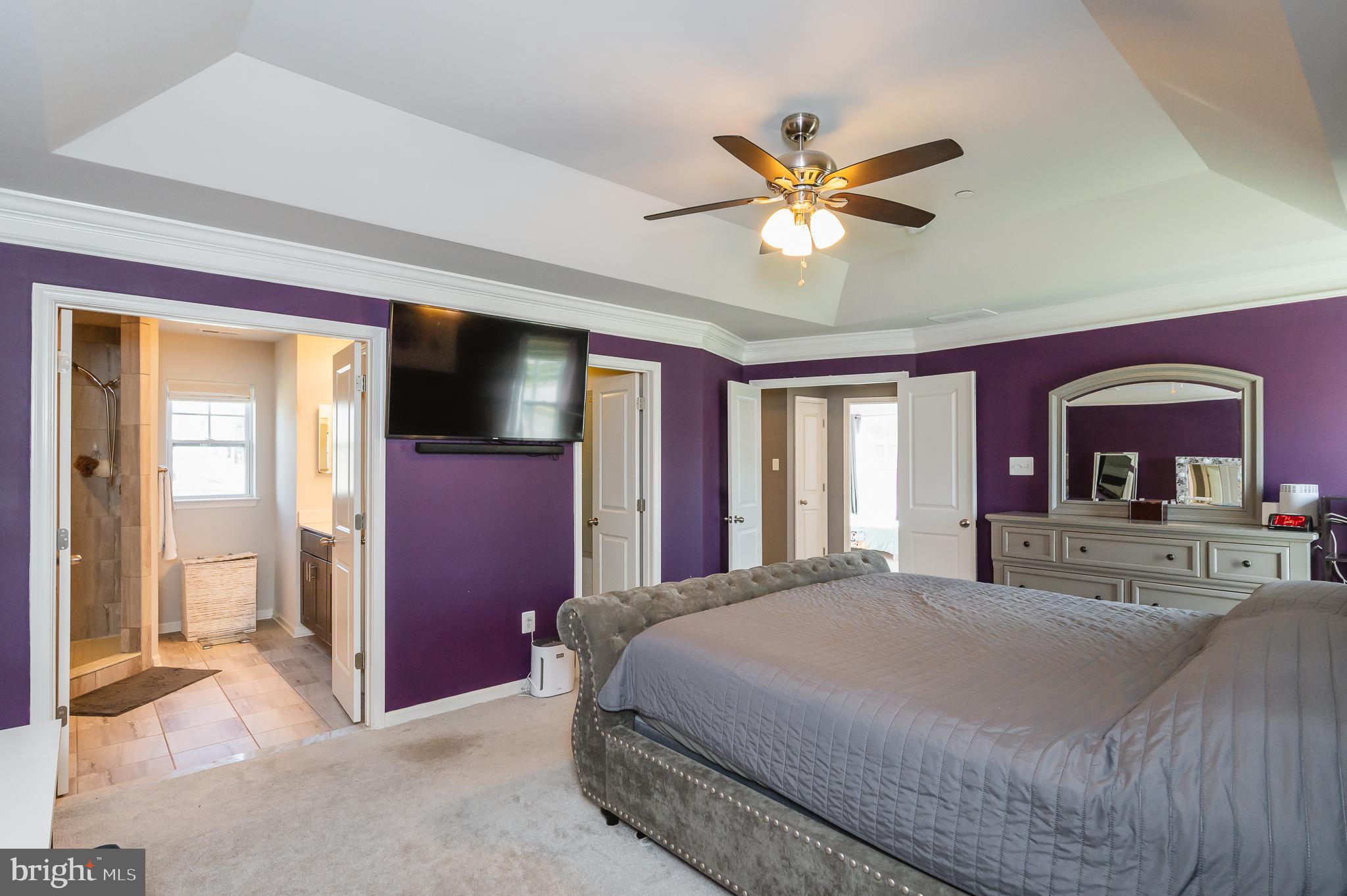 WHISPERING PINES - Residential