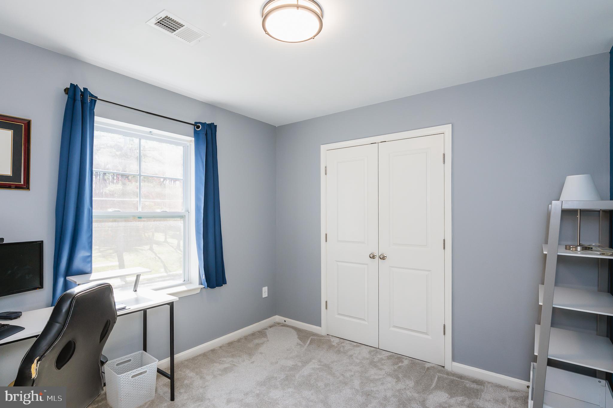 WHISPERING PINES - Residential