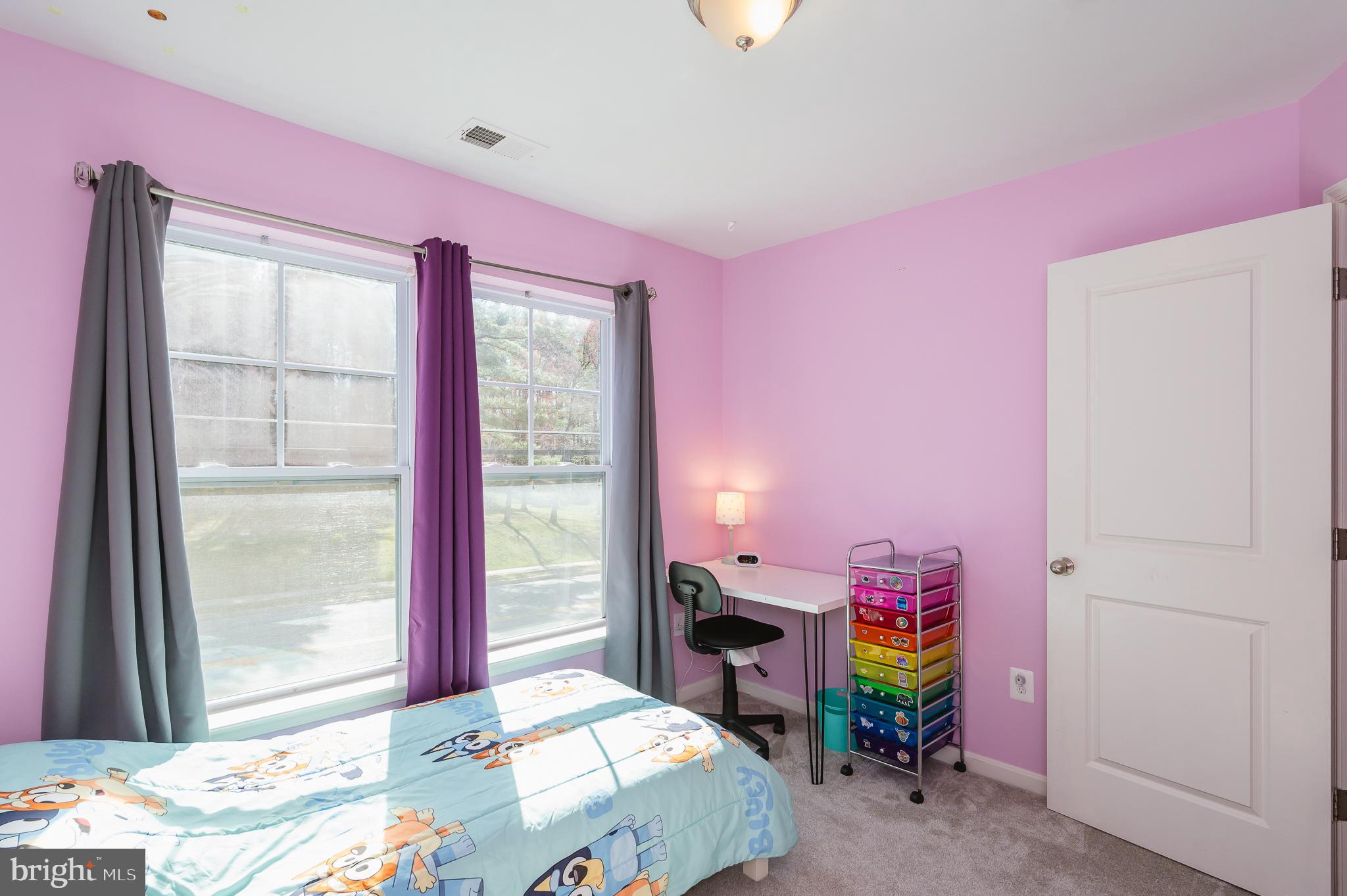 WHISPERING PINES - Residential