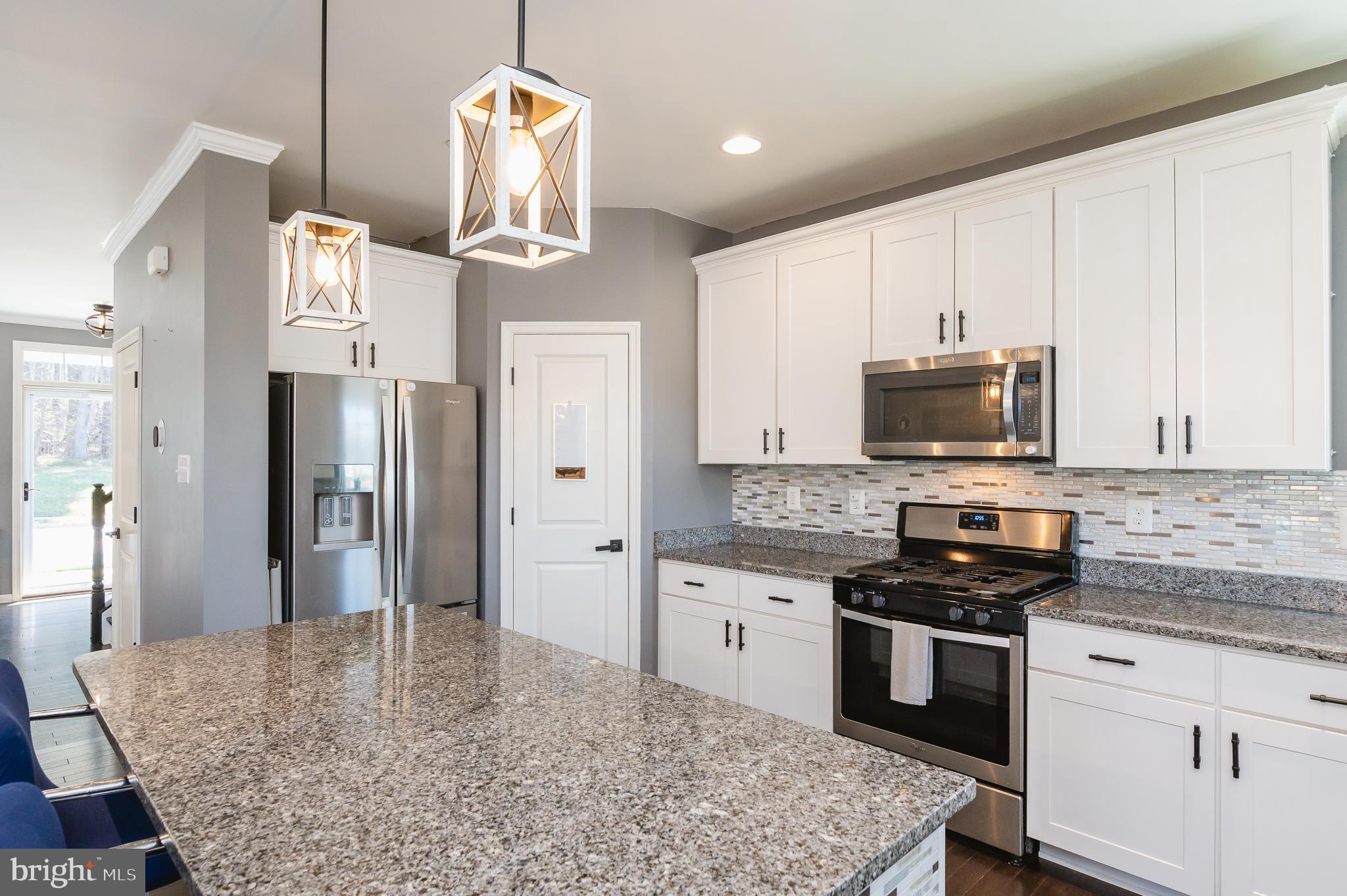 WHISPERING PINES - Residential