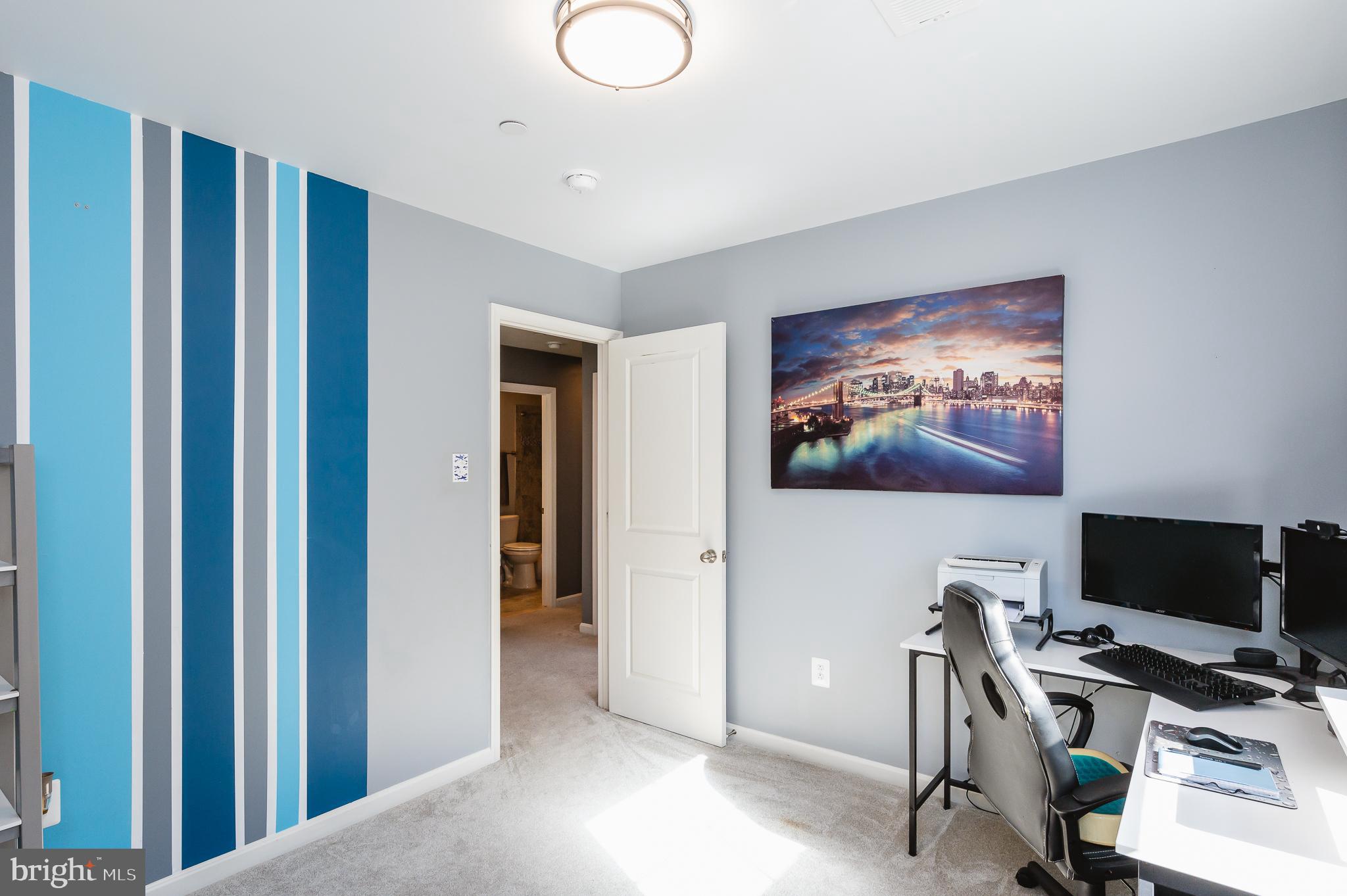 WHISPERING PINES - Residential