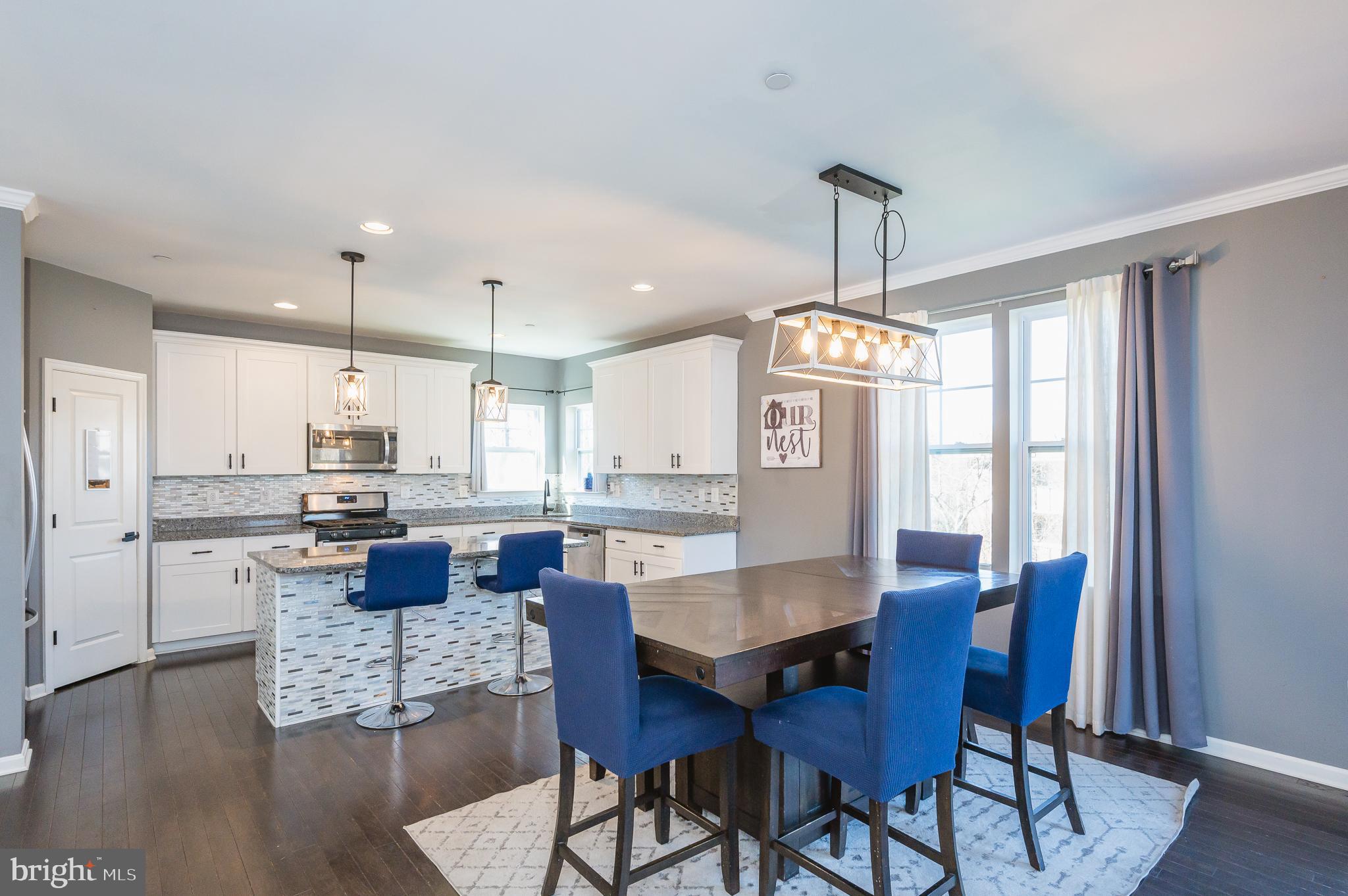 WHISPERING PINES - Residential