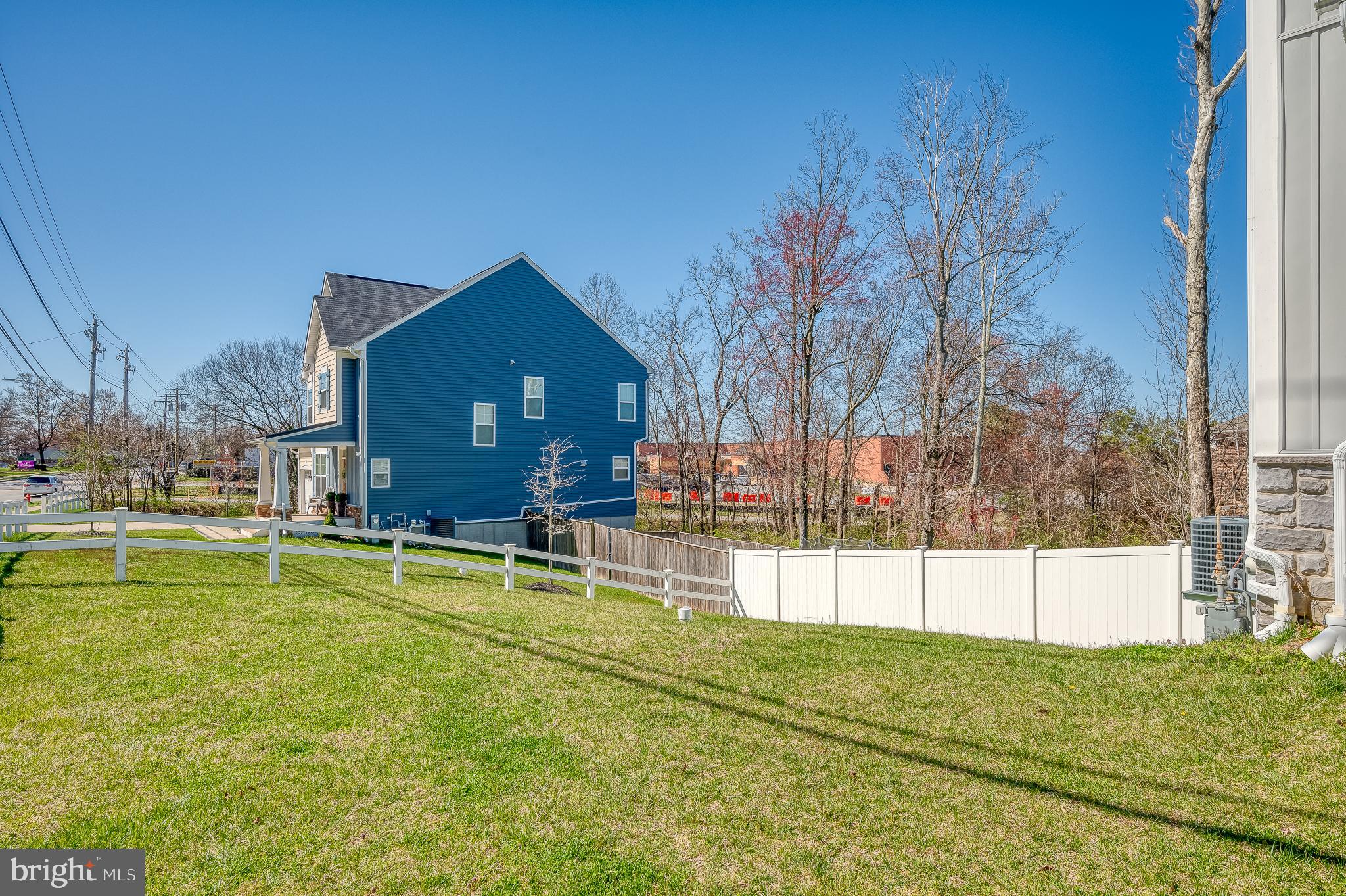 WHISPERING PINES - Residential