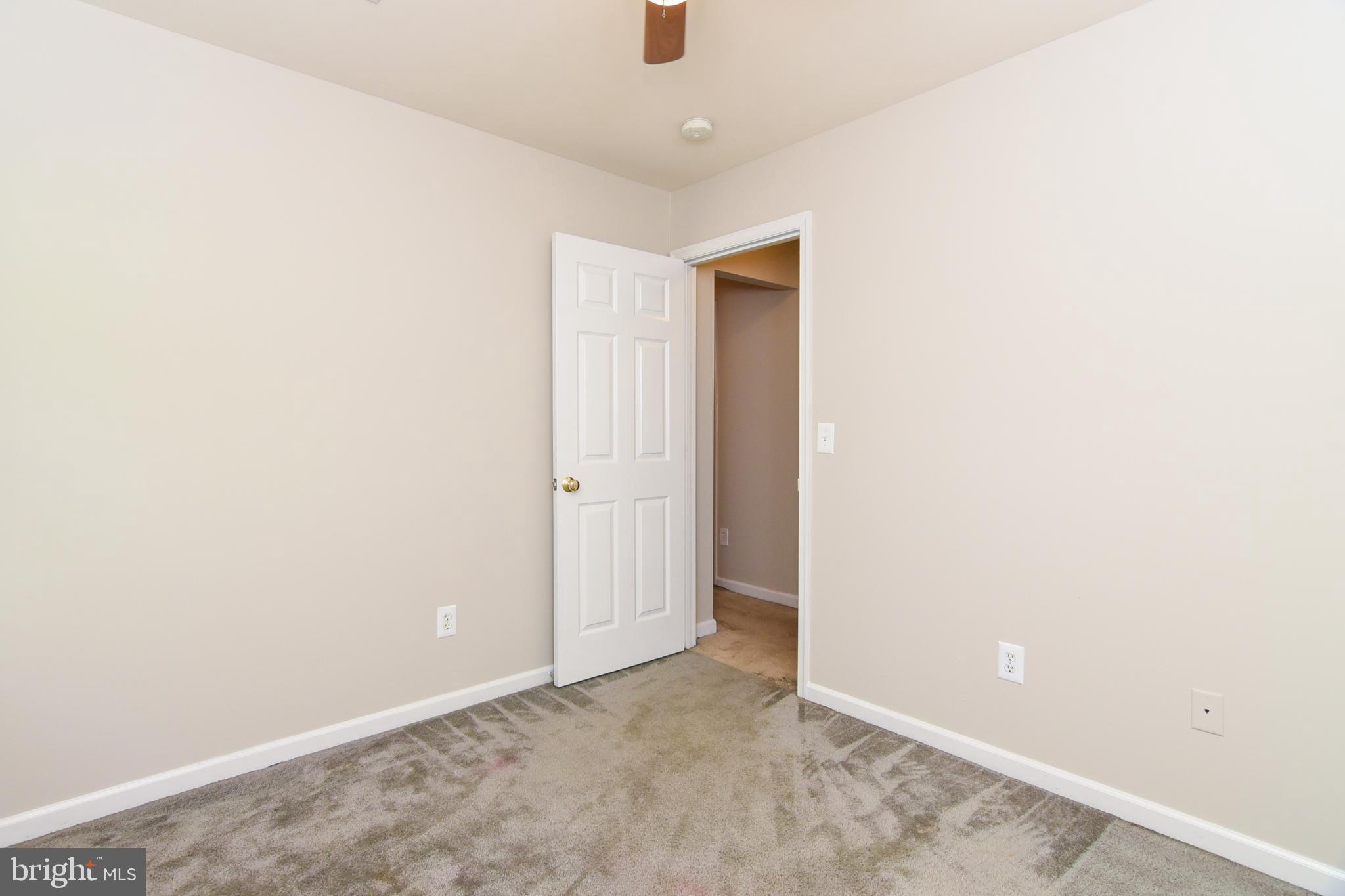 PRESIDENTIAL LAKES - Residential