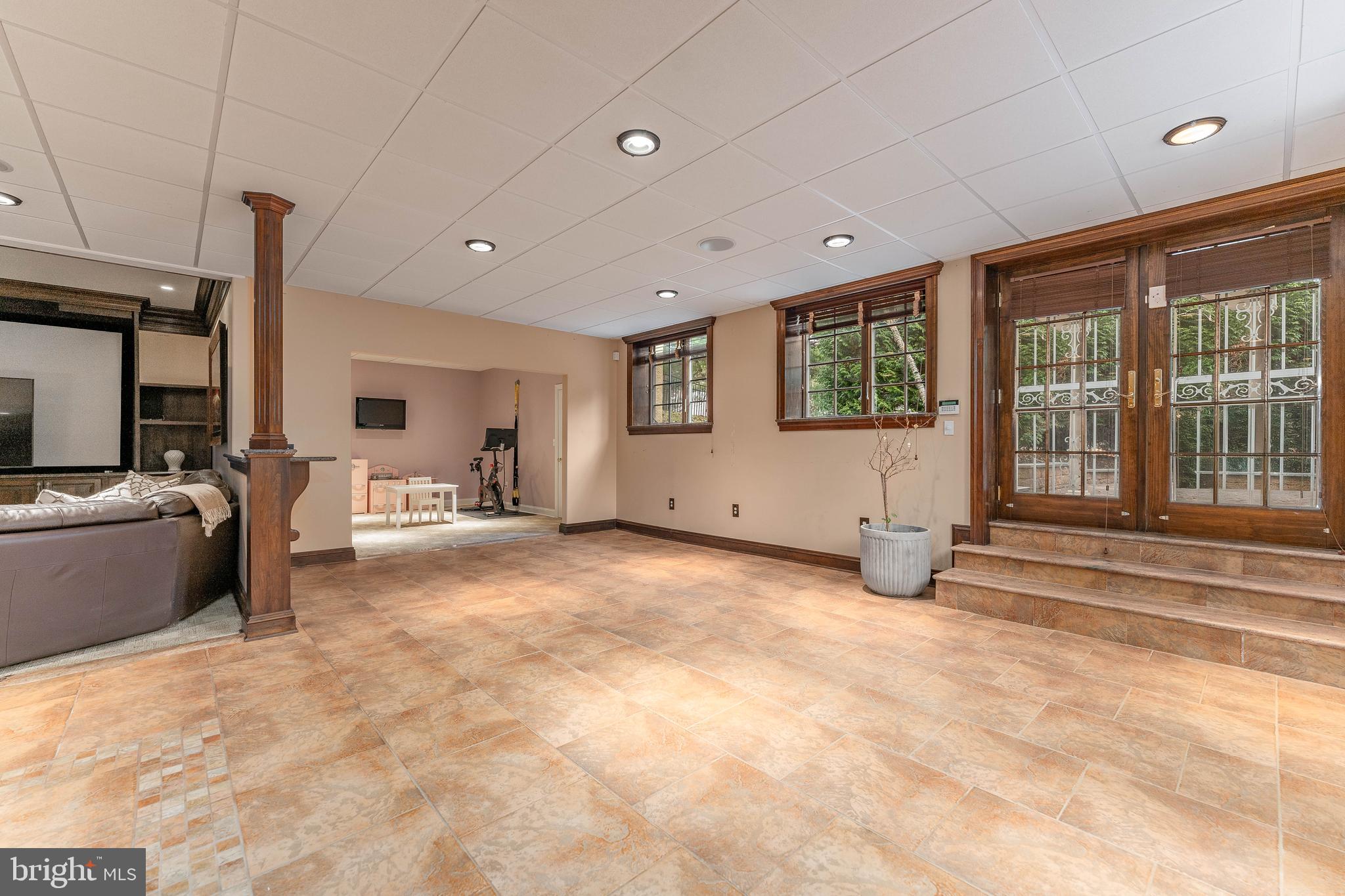 OLD FORGE ESTATES - Residential