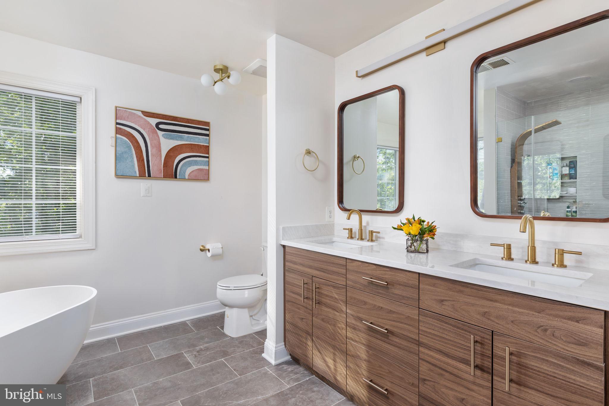 LAKE HOLIDAY ESTATES - Residential