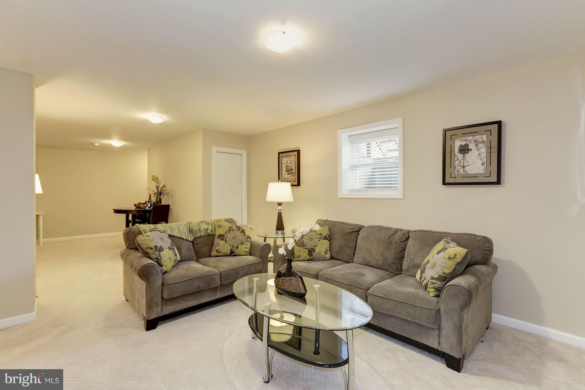 REGENCY ESTATES - Residential