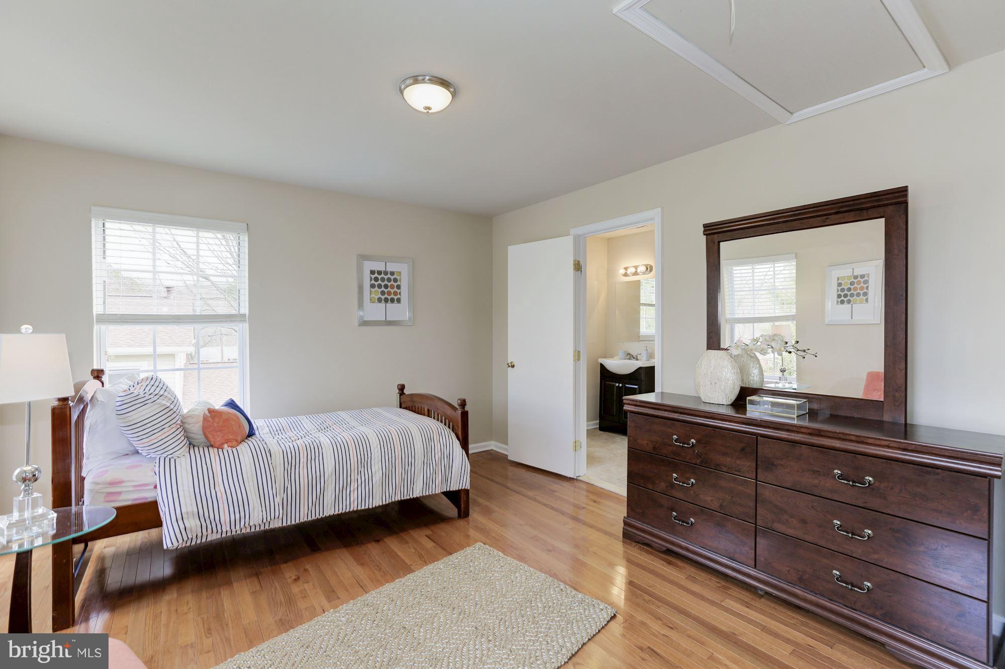 REGENCY ESTATES - Residential