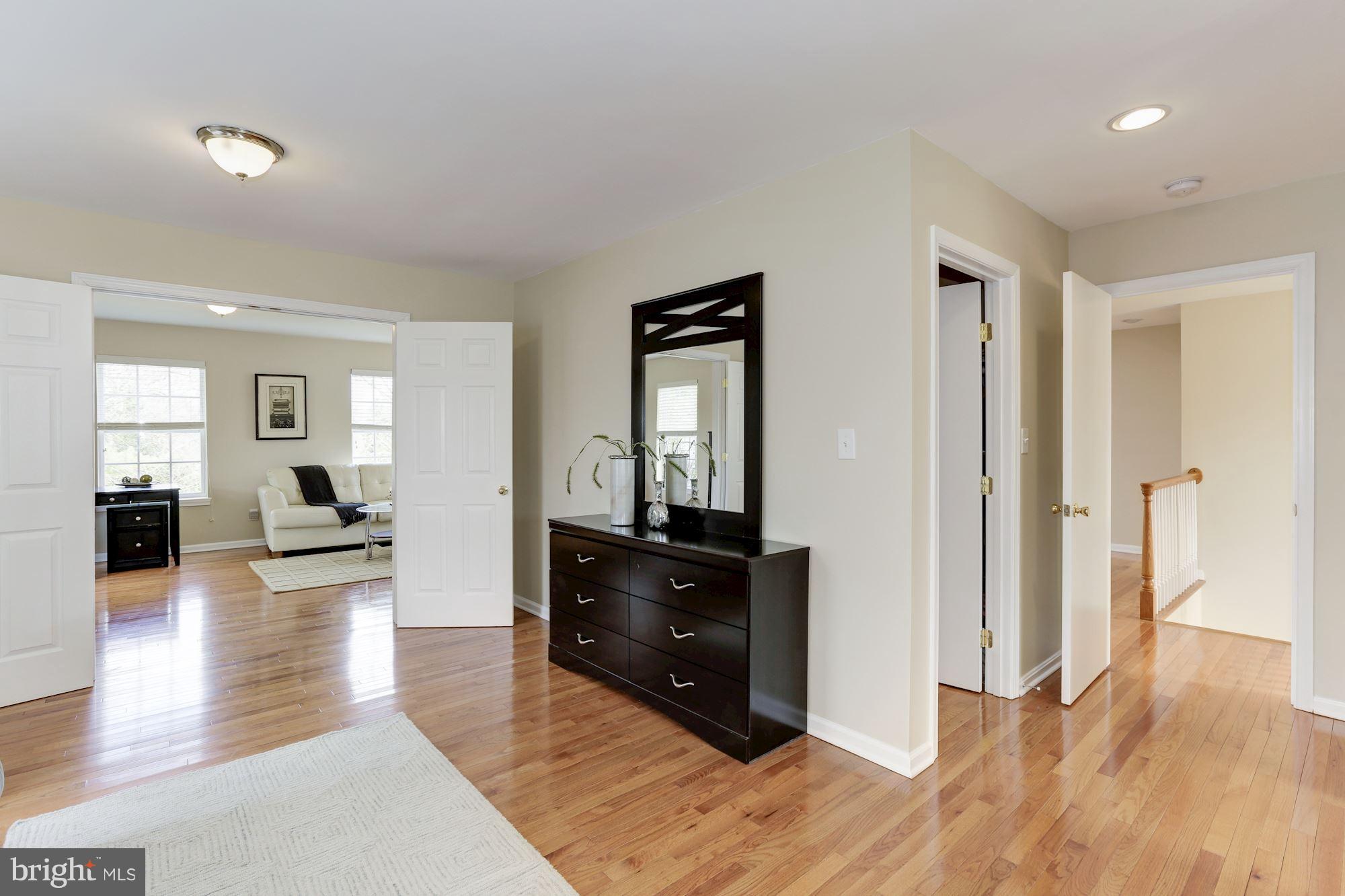 REGENCY ESTATES - Residential