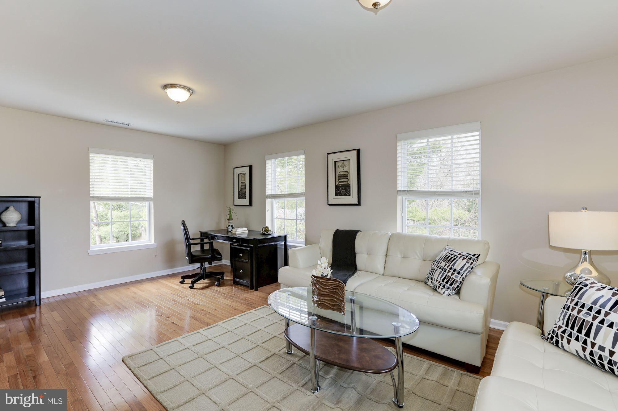 REGENCY ESTATES - Residential