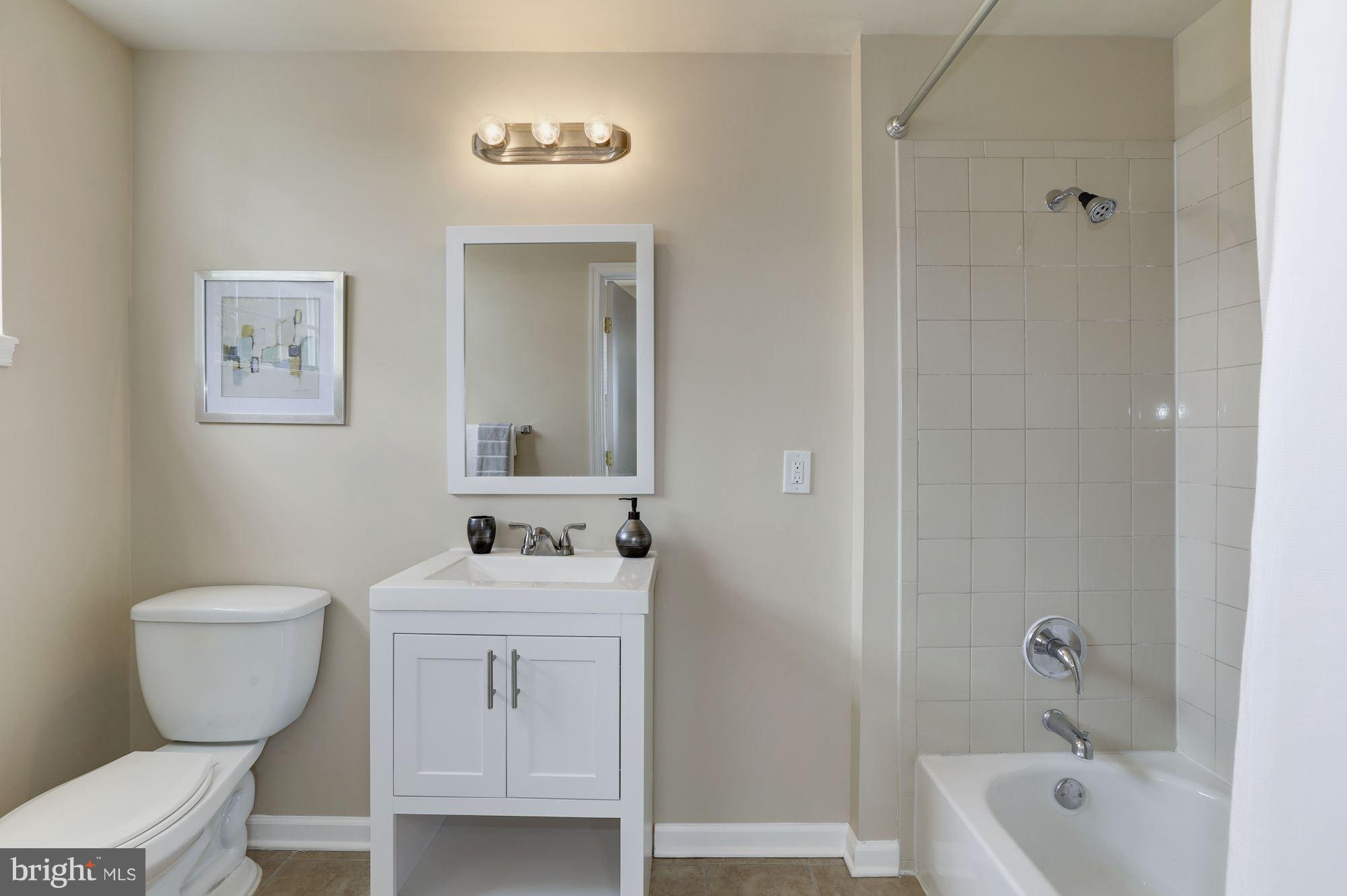 REGENCY ESTATES - Residential