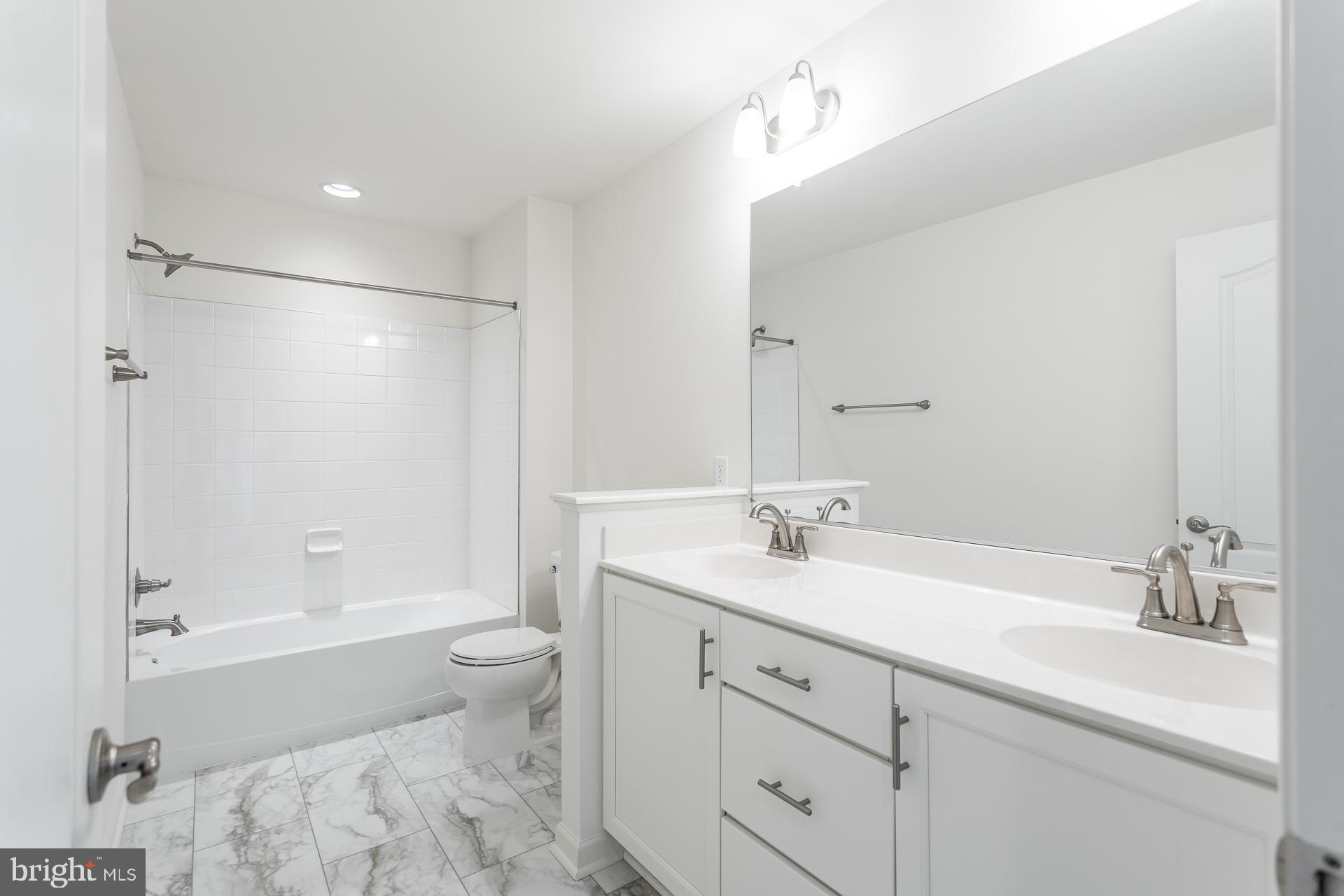 SPRINGDALE FARM - Residential