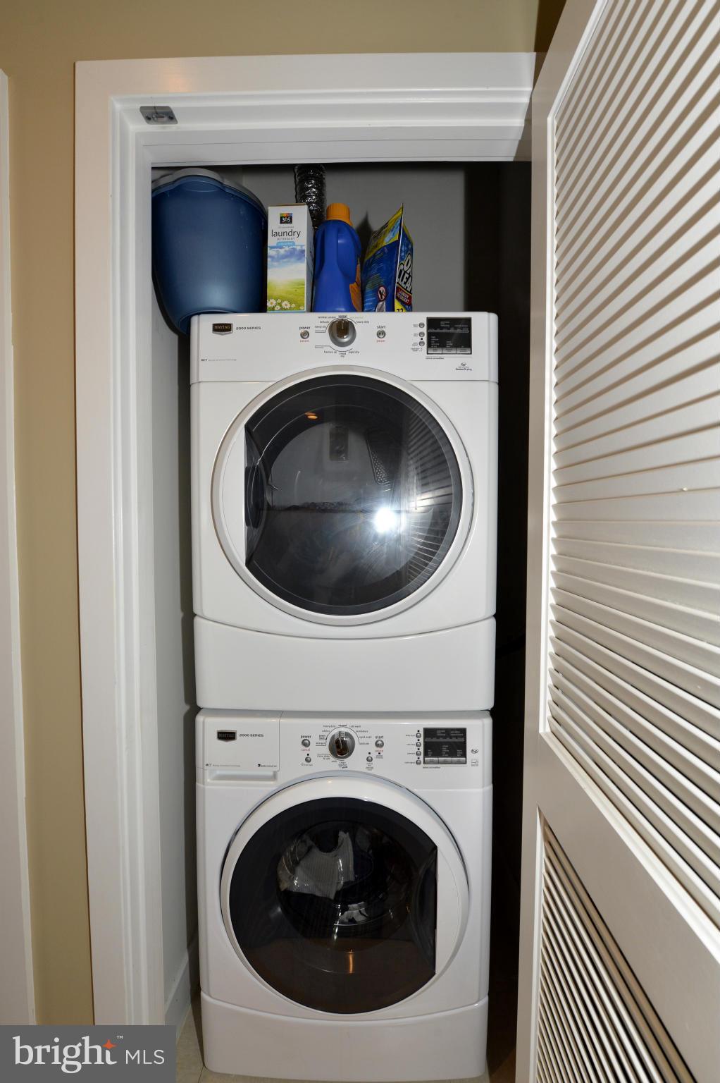 CONDOS AT CARLYLE SQUARE - Residential Lease