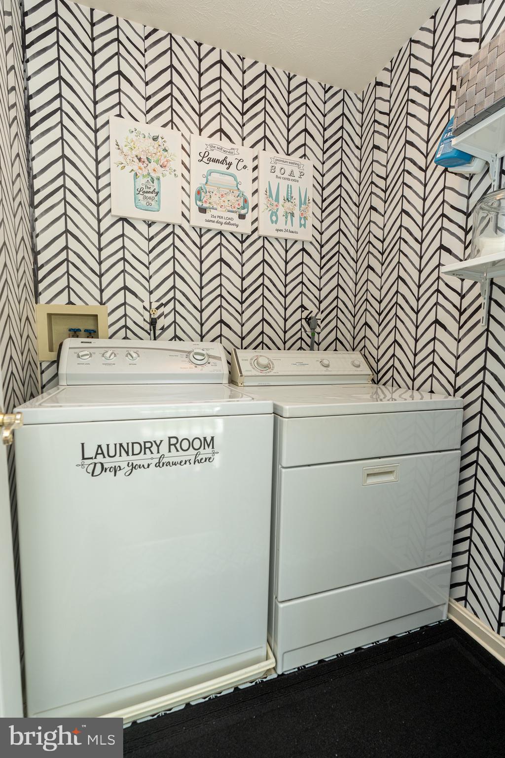 CONSTANT FRIENDSHIP - Residential