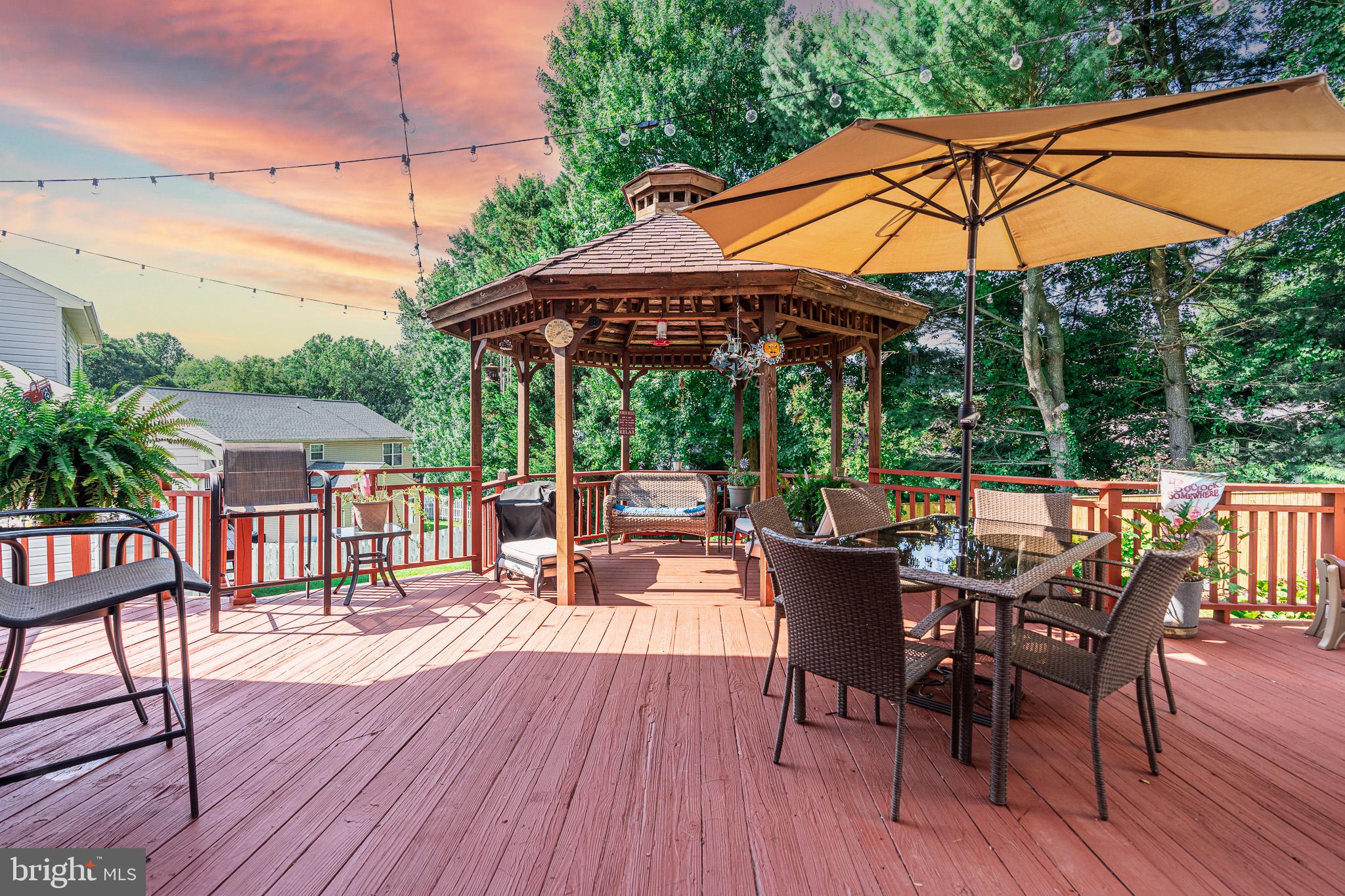 CONSTANT FRIENDSHIP - Residential