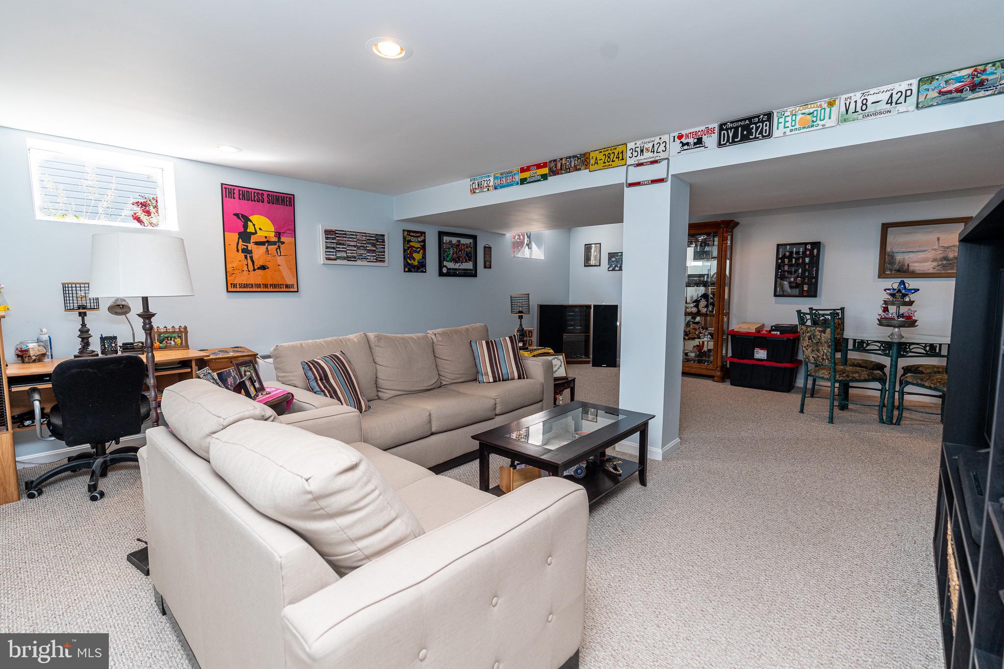 CONSTANT FRIENDSHIP - Residential