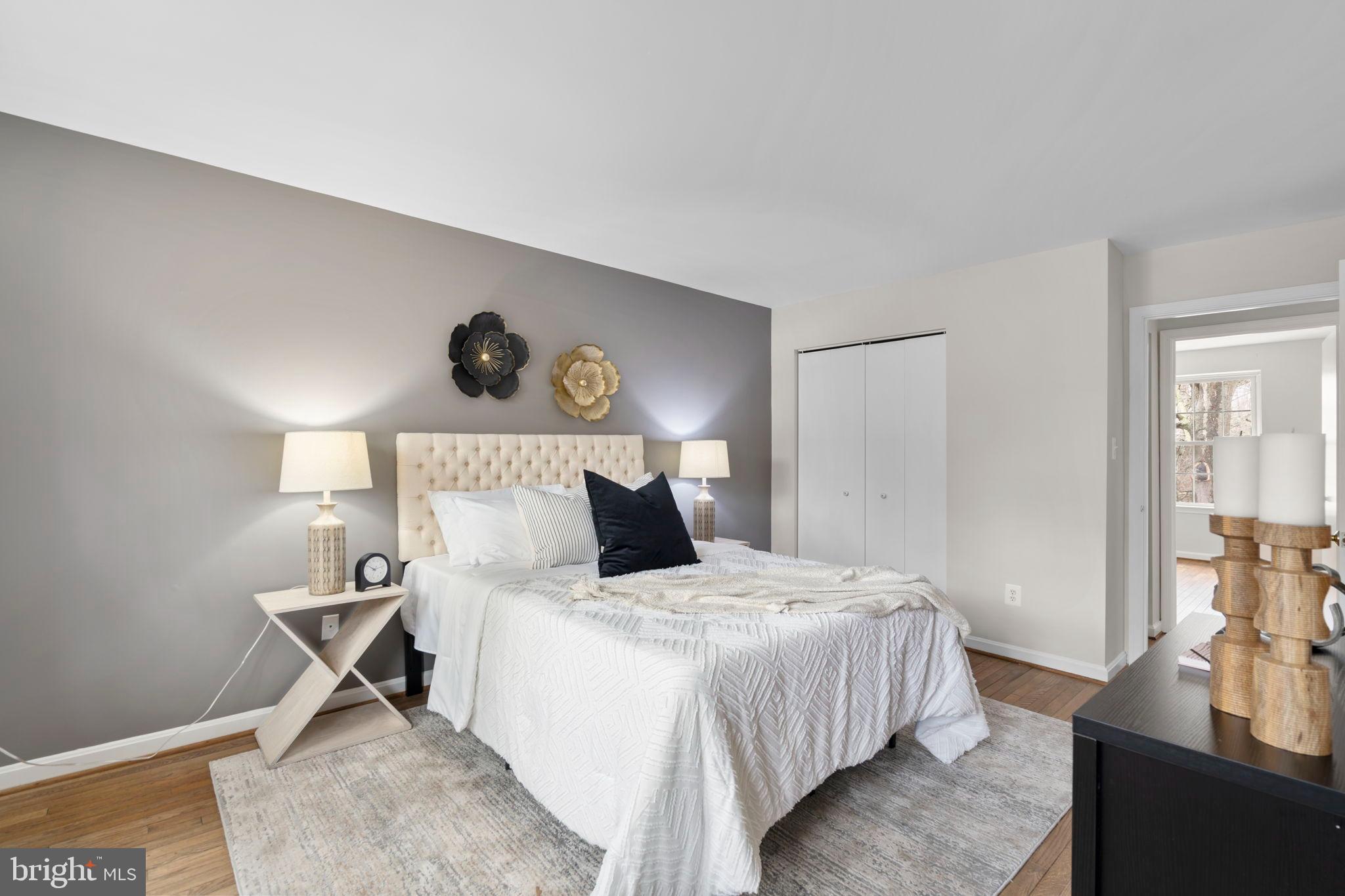 RESTON - Residential