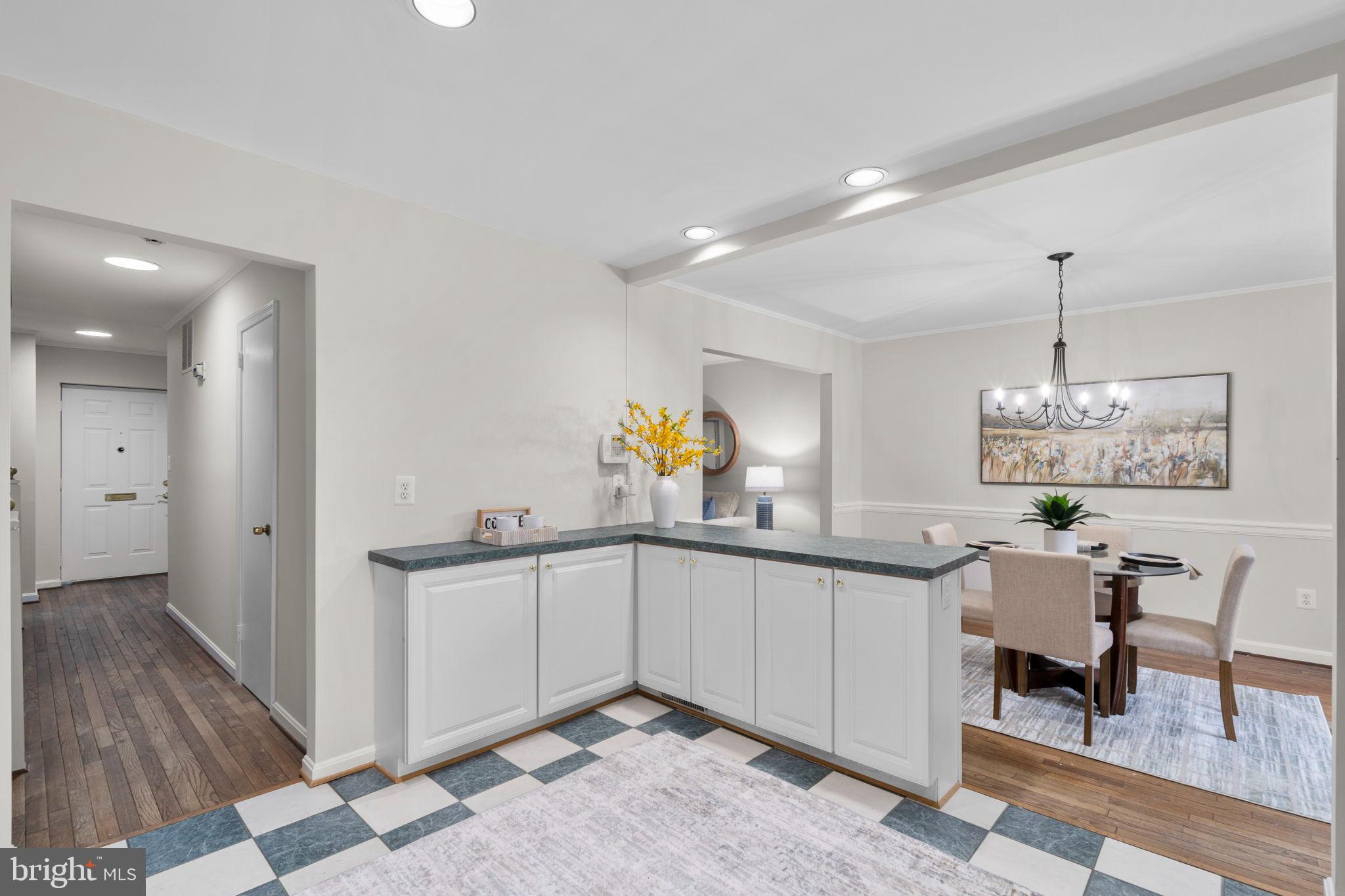 RESTON - Residential