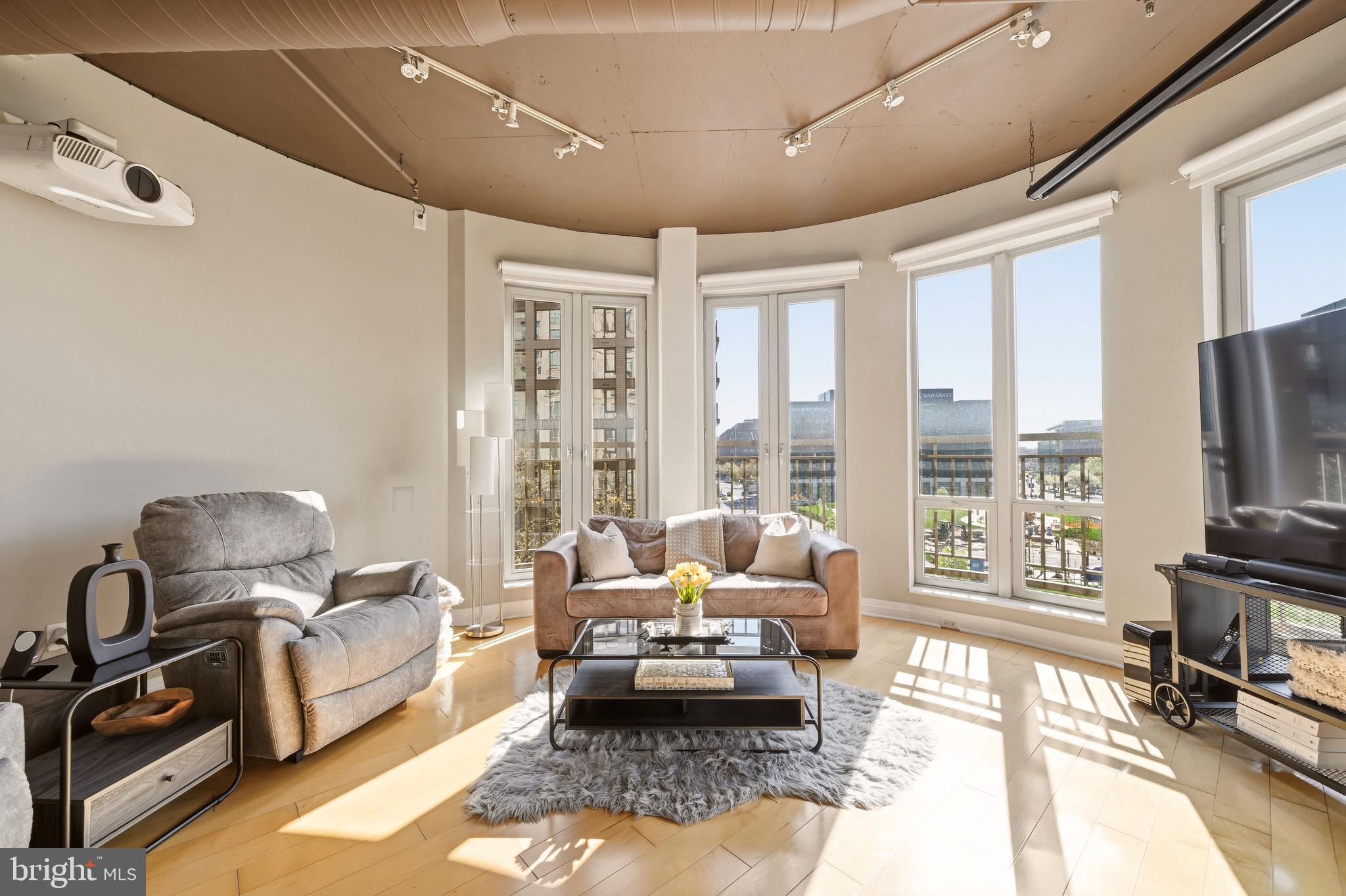 301 MASSACHUSETTS AVENUE NW 403