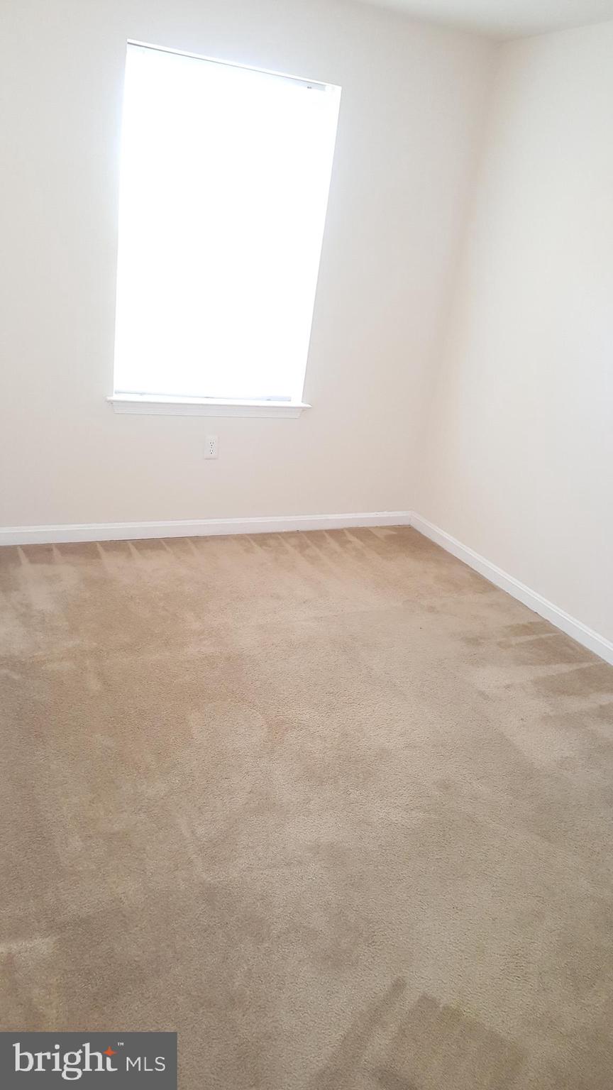 FLOWER HILL - Residential Lease