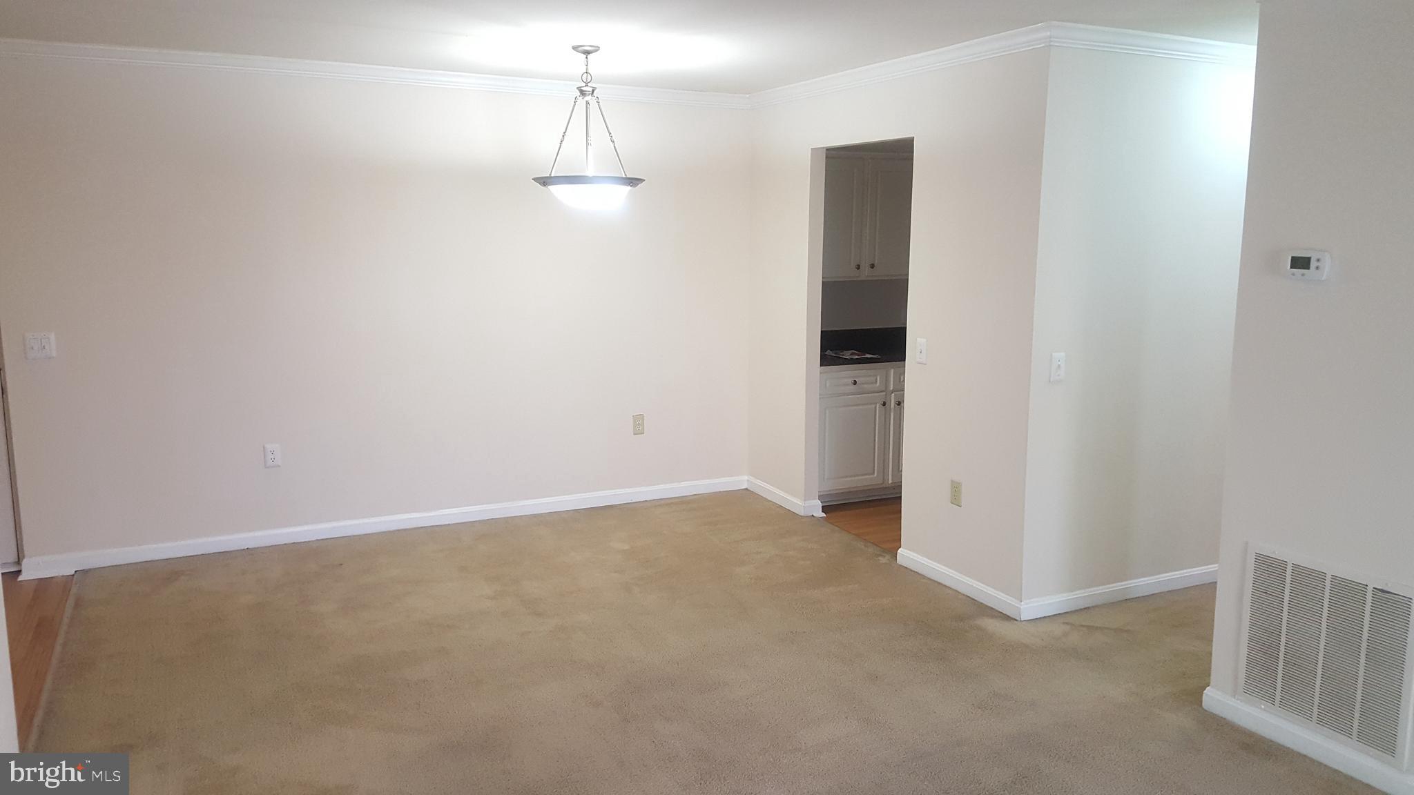 FLOWER HILL - Residential Lease