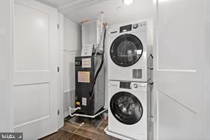 OLDE KENSINGTON - Residential Lease