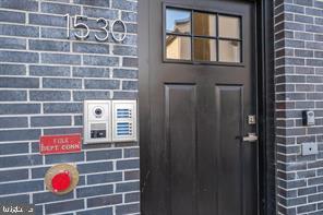 OLDE KENSINGTON - Residential Lease