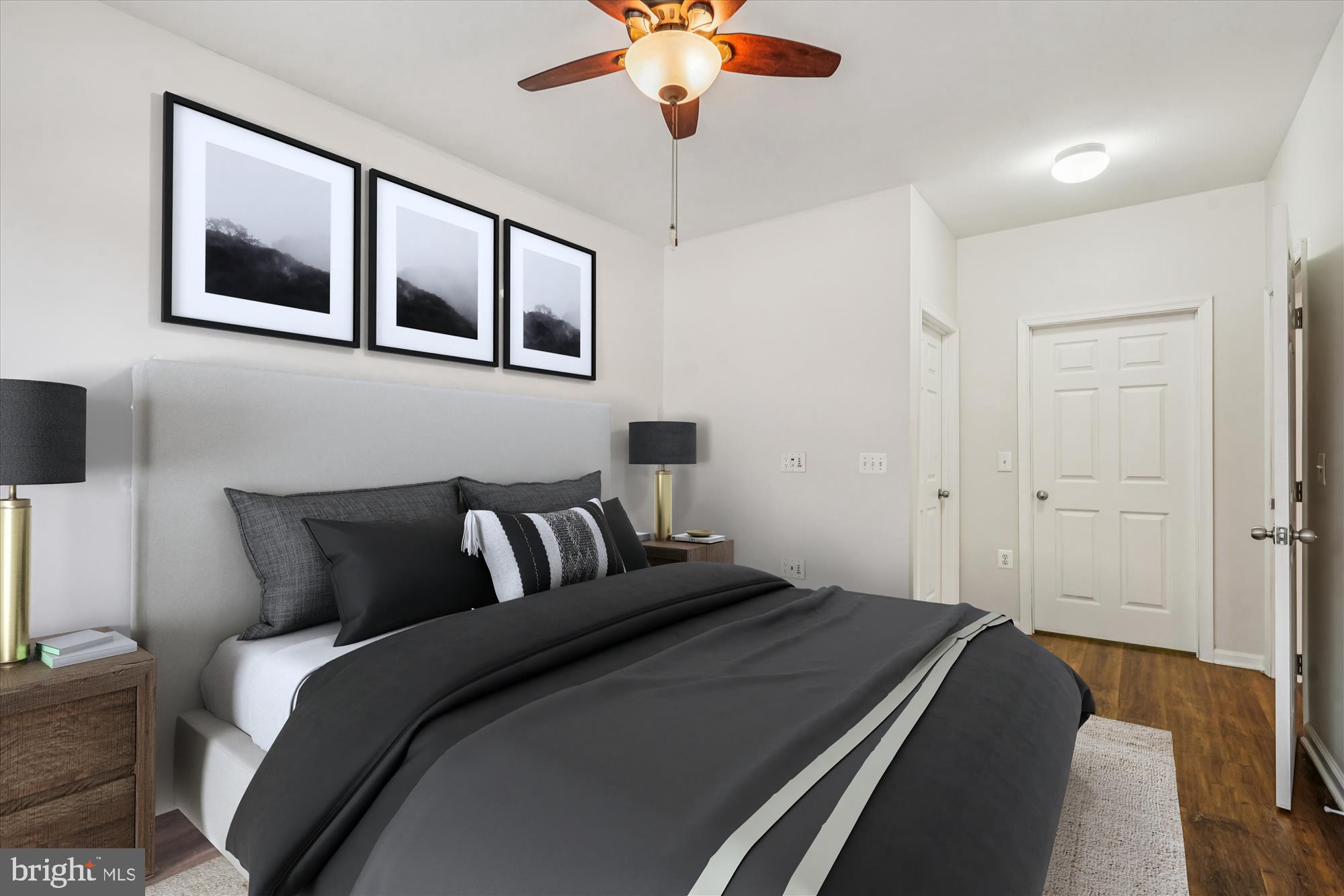 MARQUIS AT VIENNA STATION - Residential