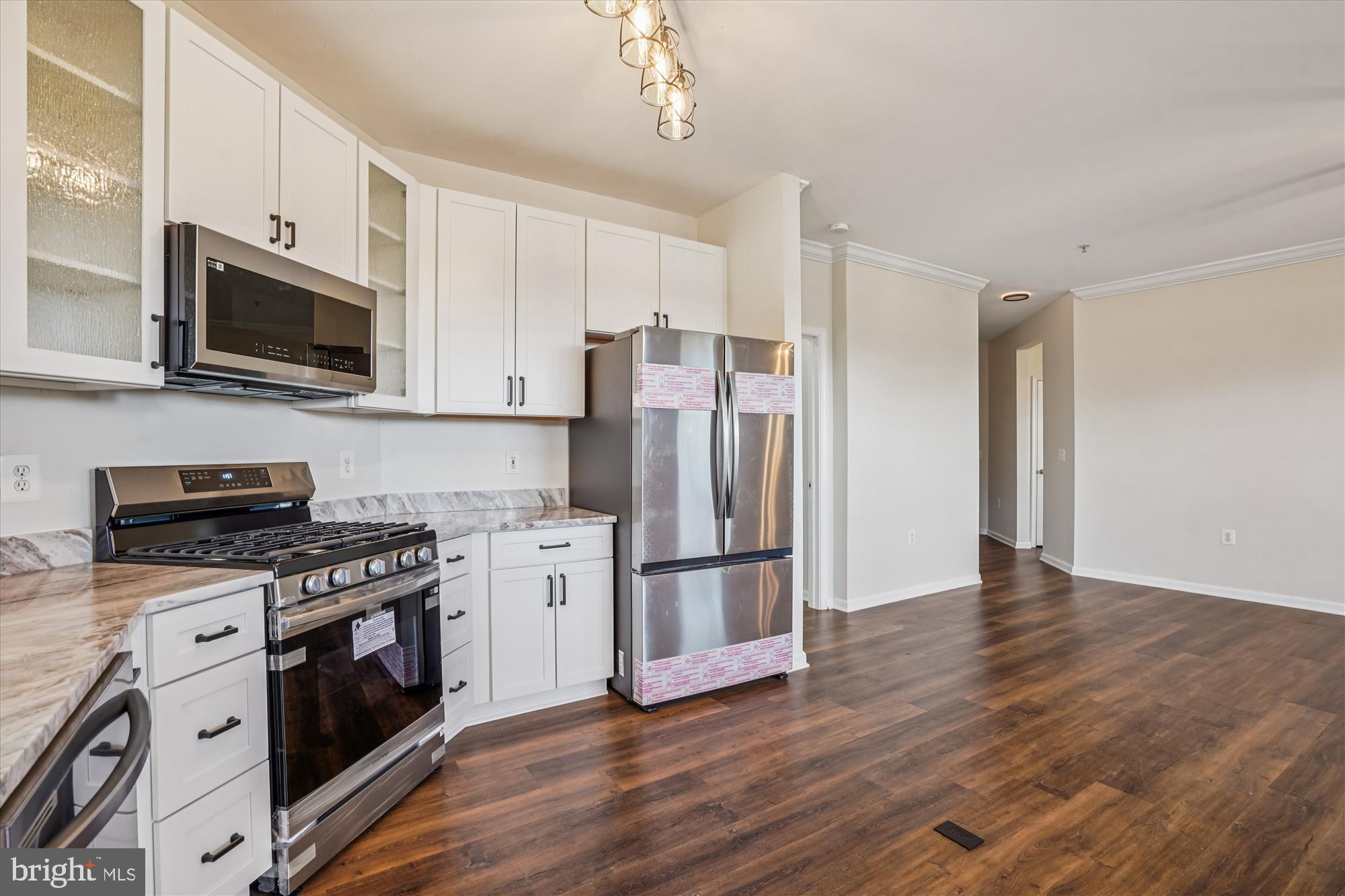 MARQUIS AT VIENNA STATION - Residential