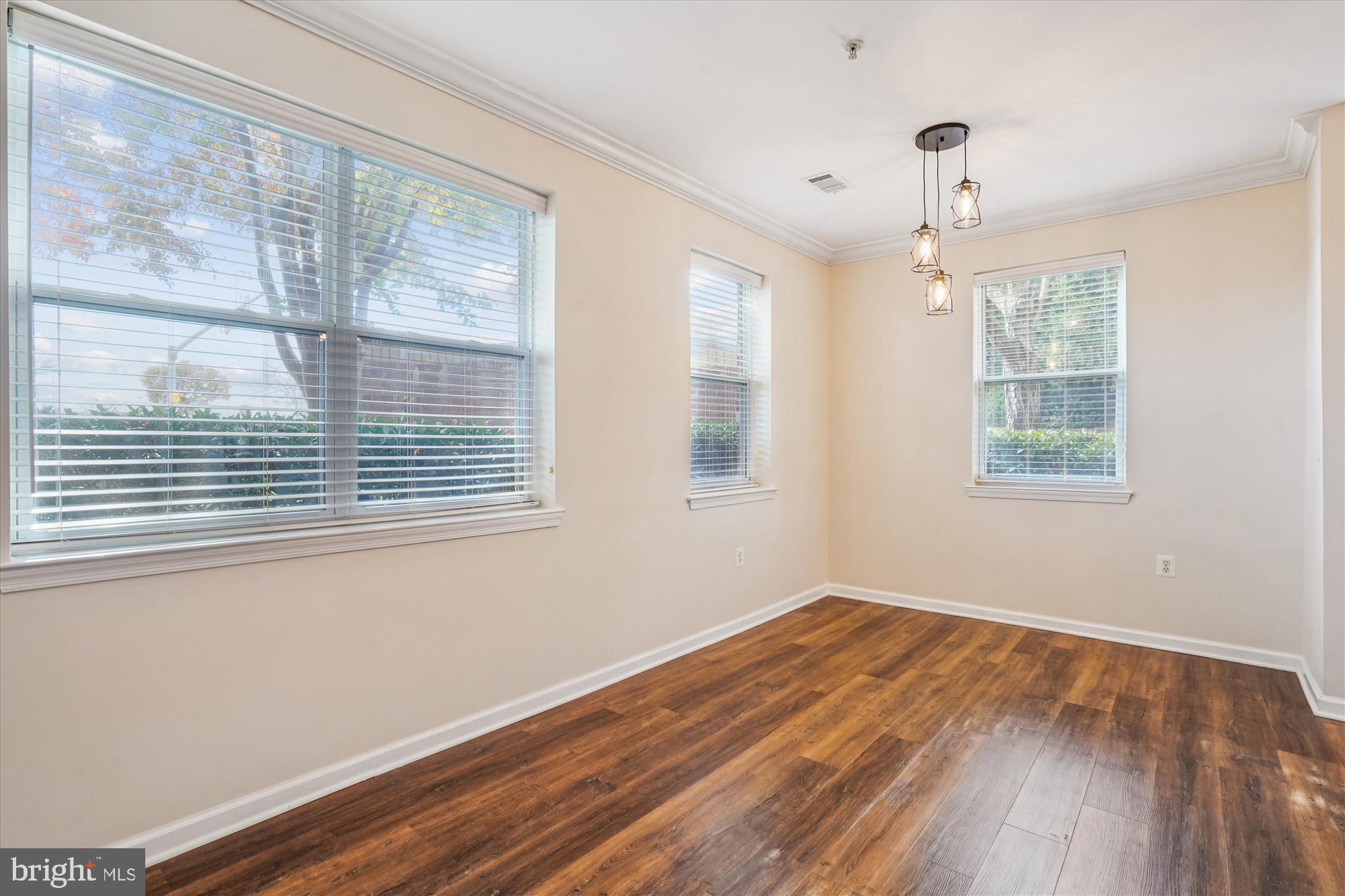 MARQUIS AT VIENNA STATION - Residential