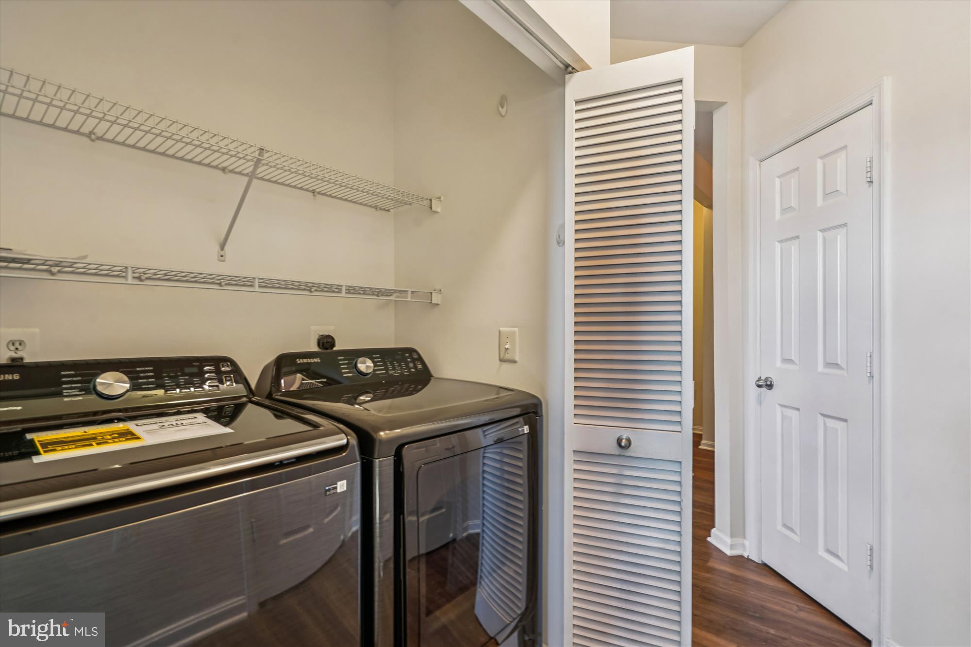 MARQUIS AT VIENNA STATION - Residential