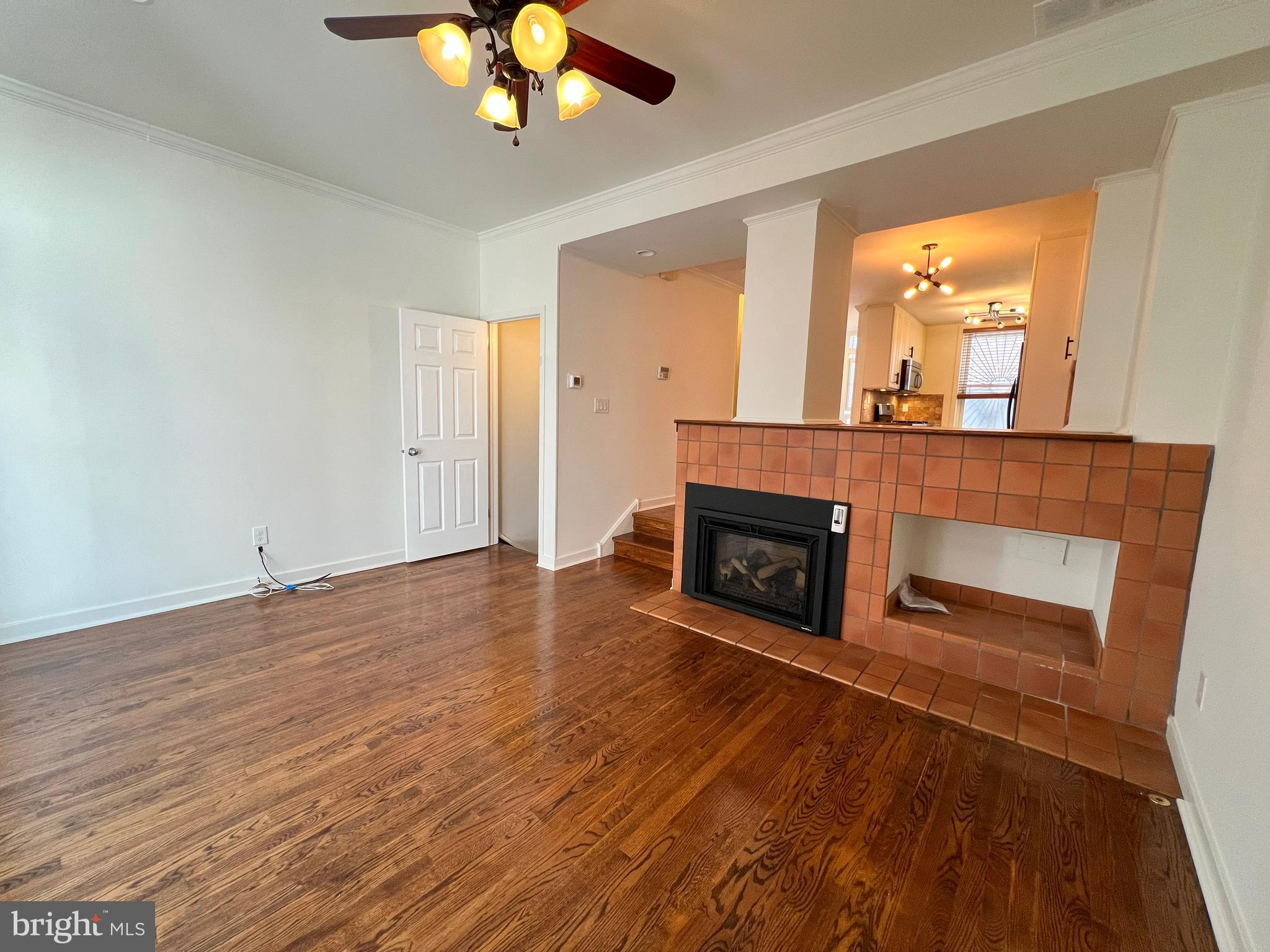 AVENUE OF THE ARTS - Residential Lease