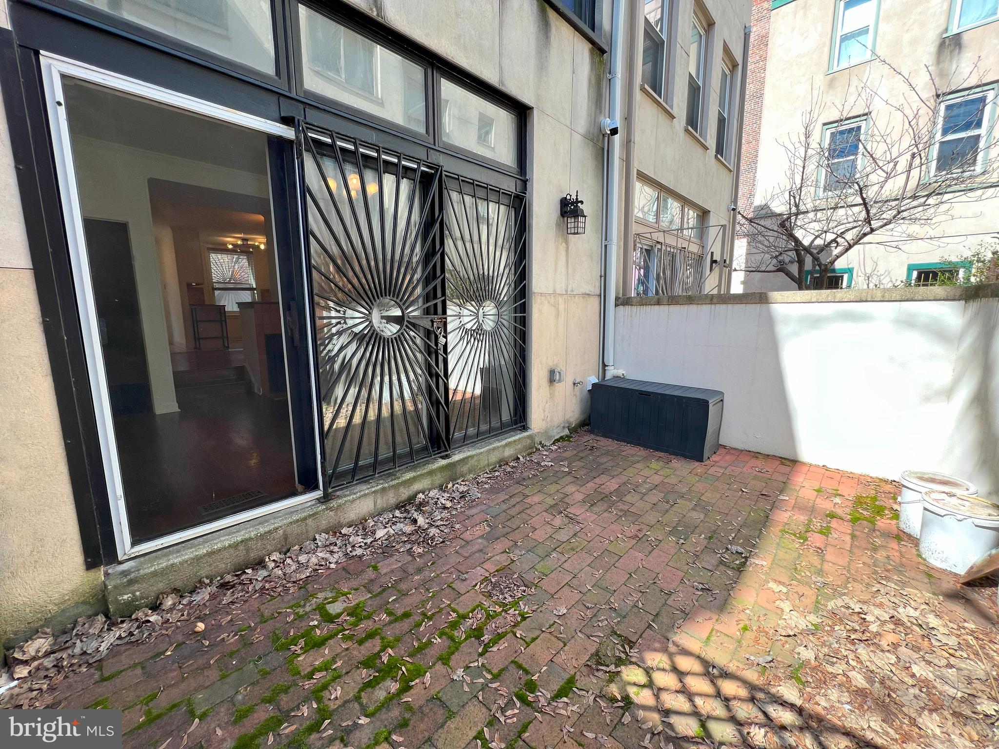 AVENUE OF THE ARTS - Residential Lease
