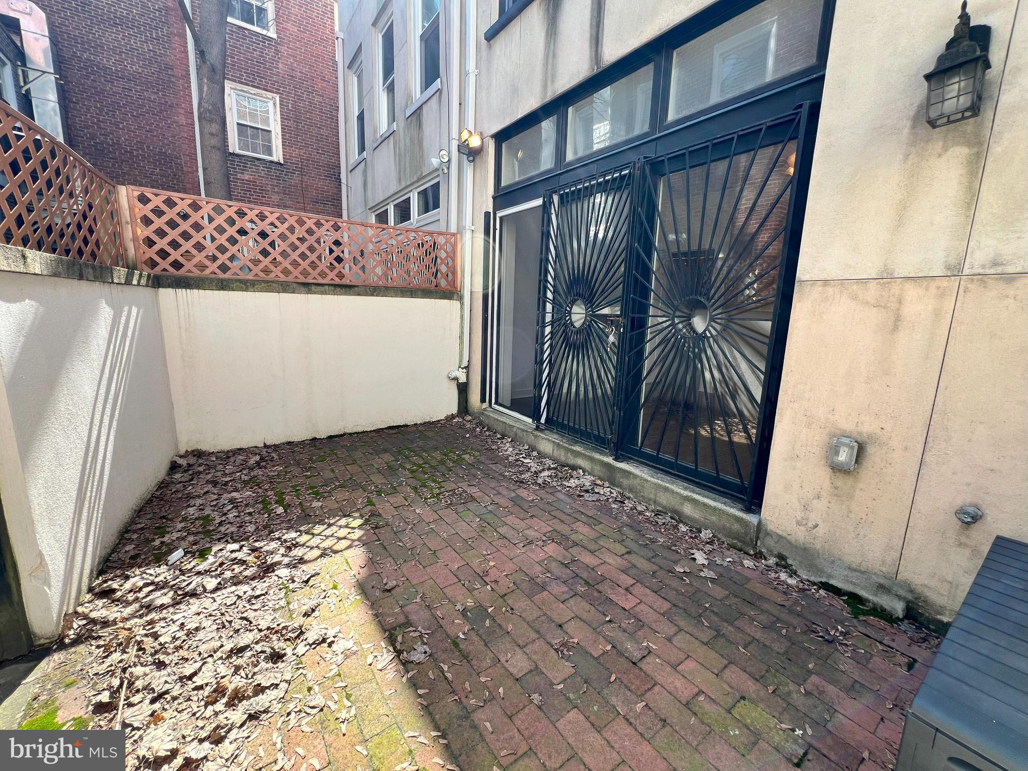 AVENUE OF THE ARTS - Residential Lease