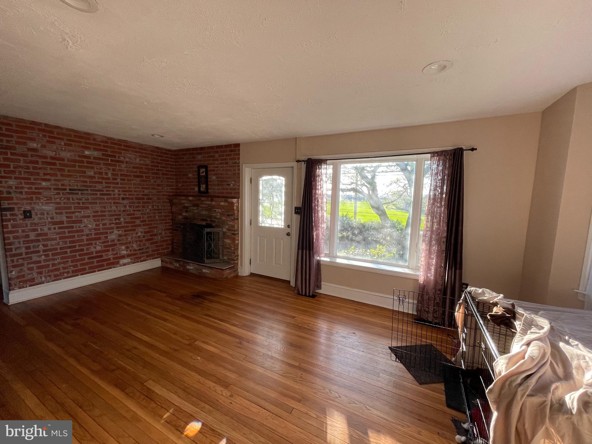 ADAMSTOWN COMMONS - Residential