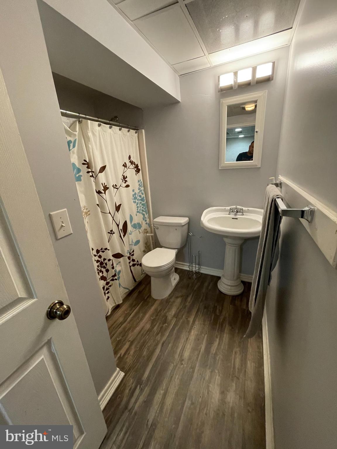 ADAMSTOWN COMMONS - Residential