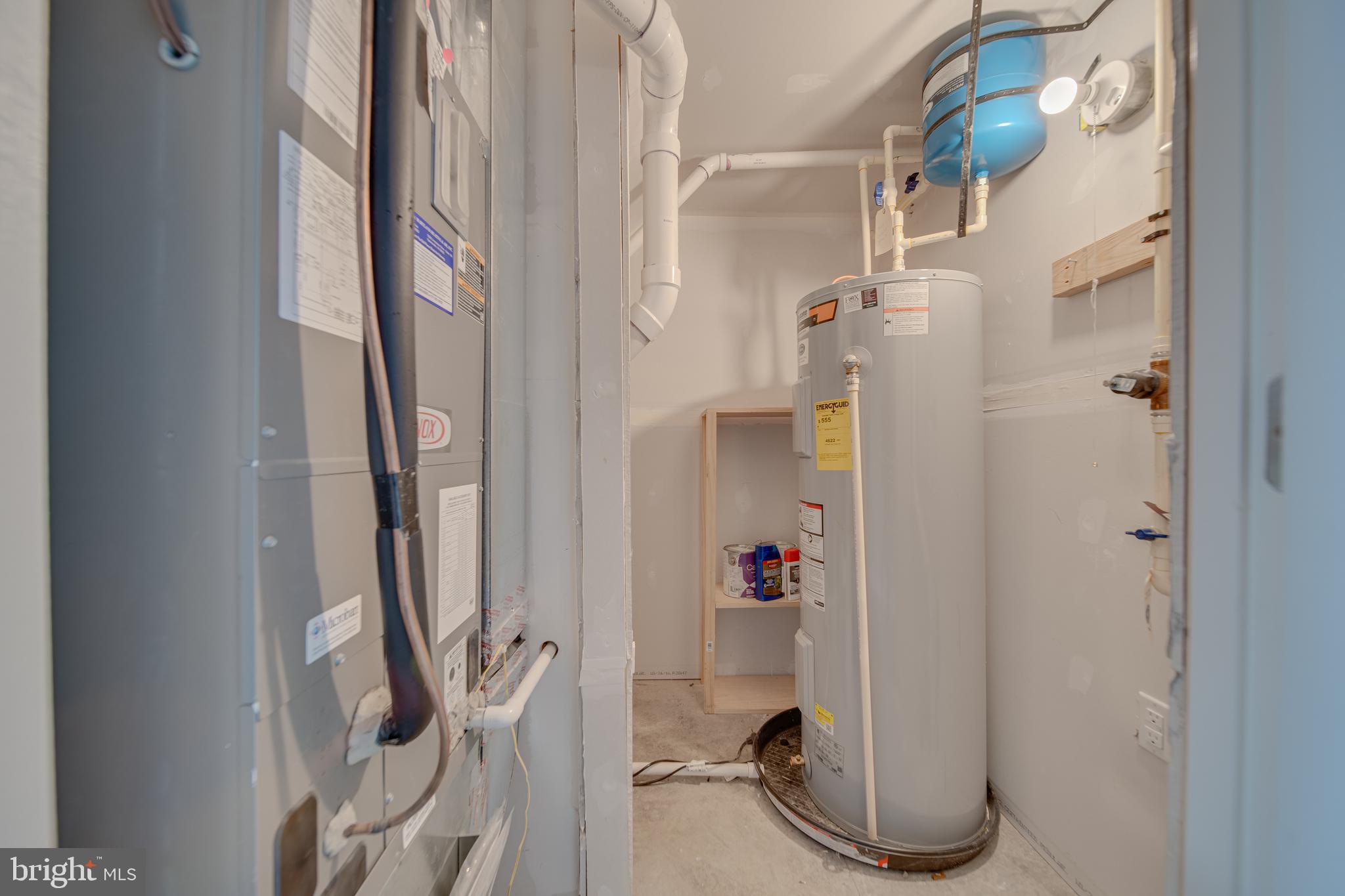 RIVERSIDE VILLAGES - Residential Lease