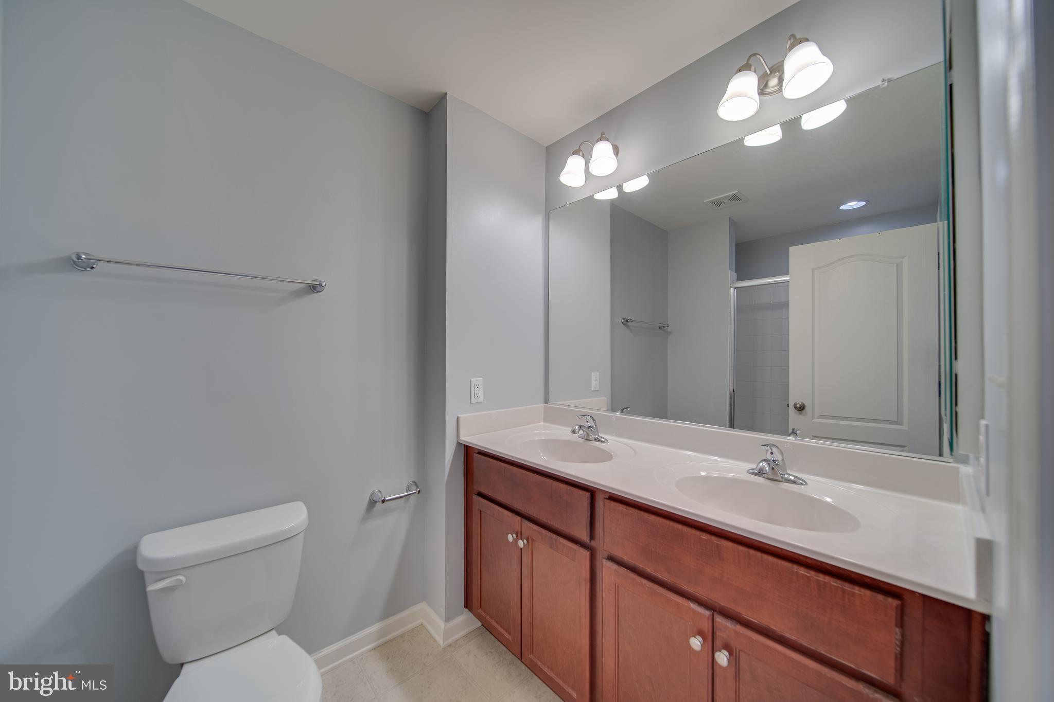 RIVERSIDE VILLAGES - Residential Lease