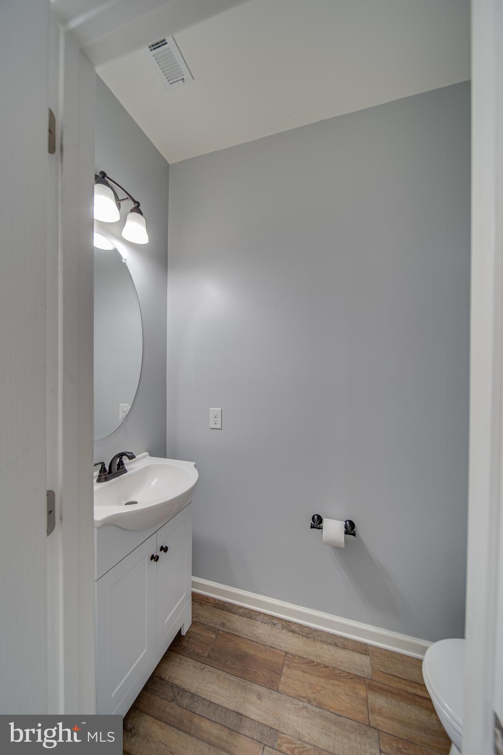 RIVERSIDE VILLAGES - Residential Lease