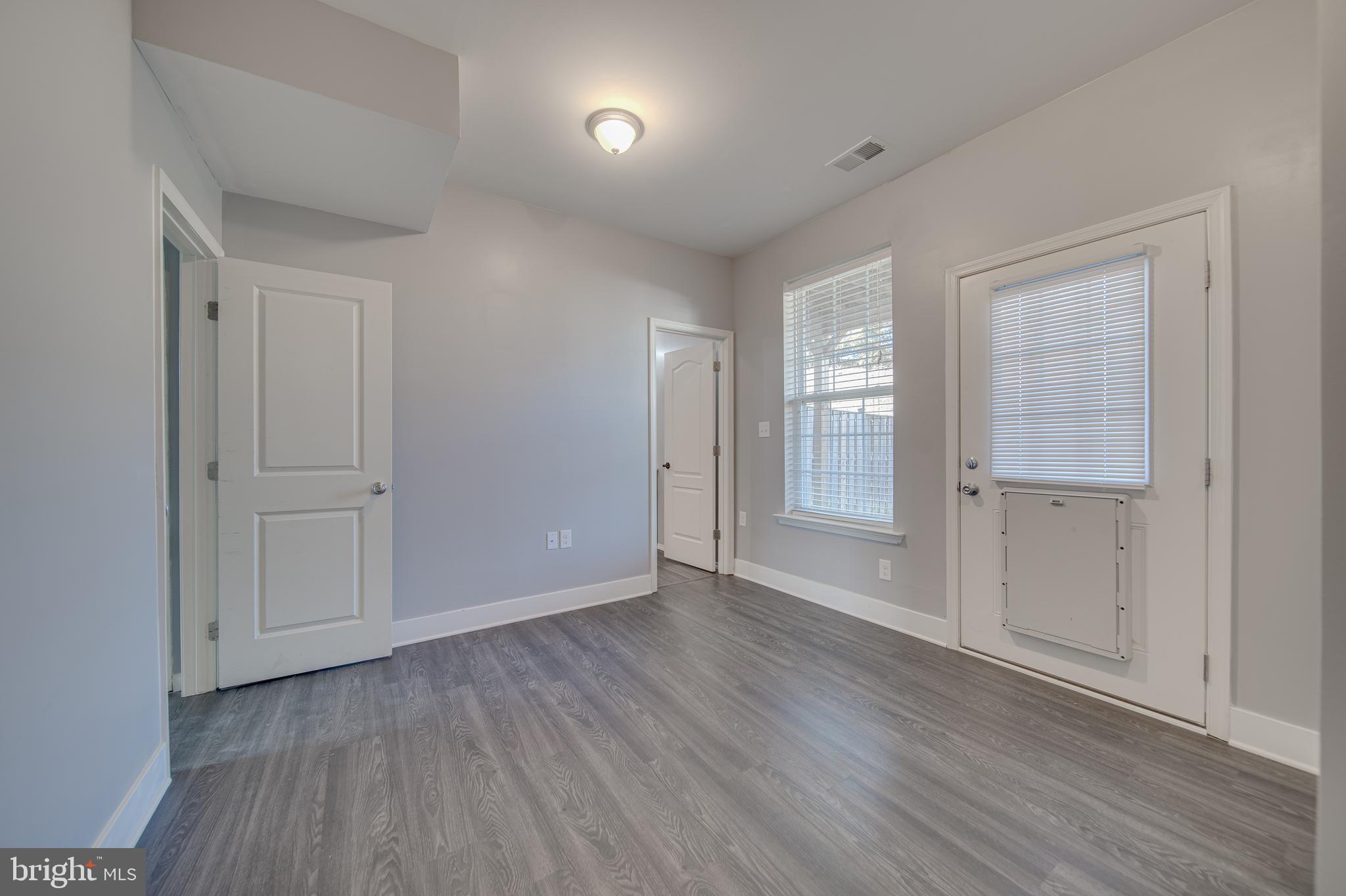 RIVERSIDE VILLAGES - Residential Lease