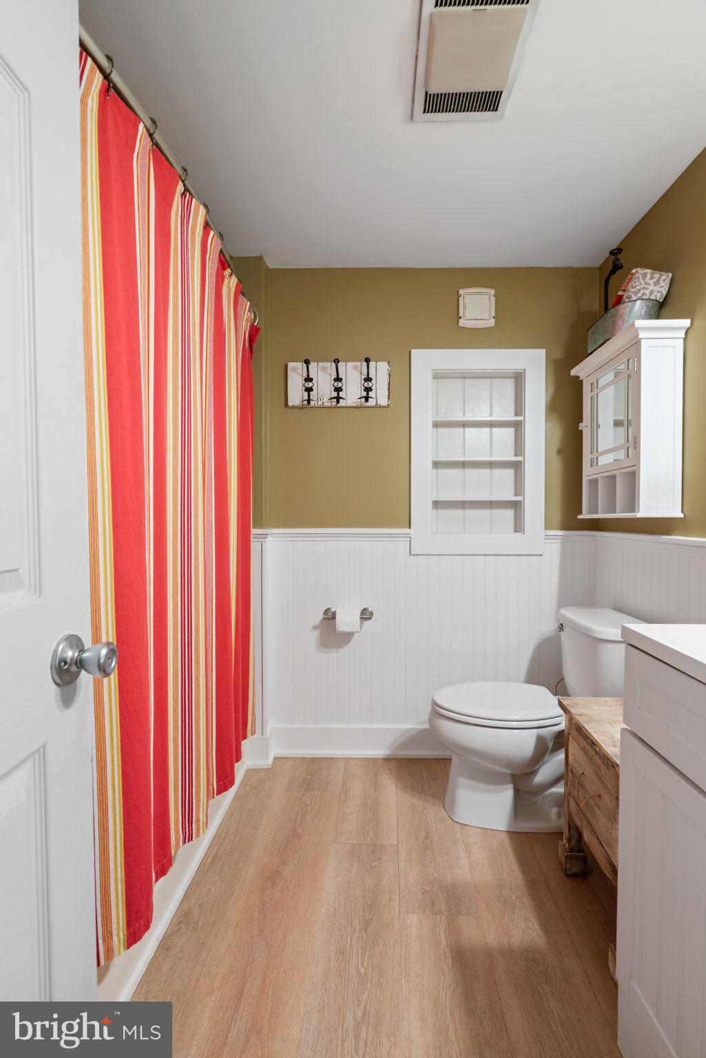 LAKE JACKSON HILLS - Residential