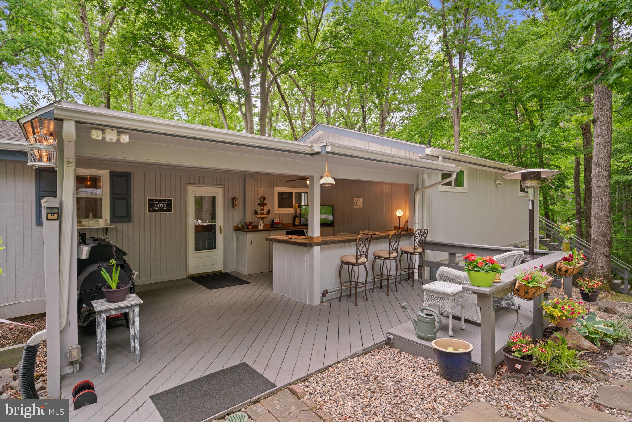 LAKE JACKSON HILLS - Residential