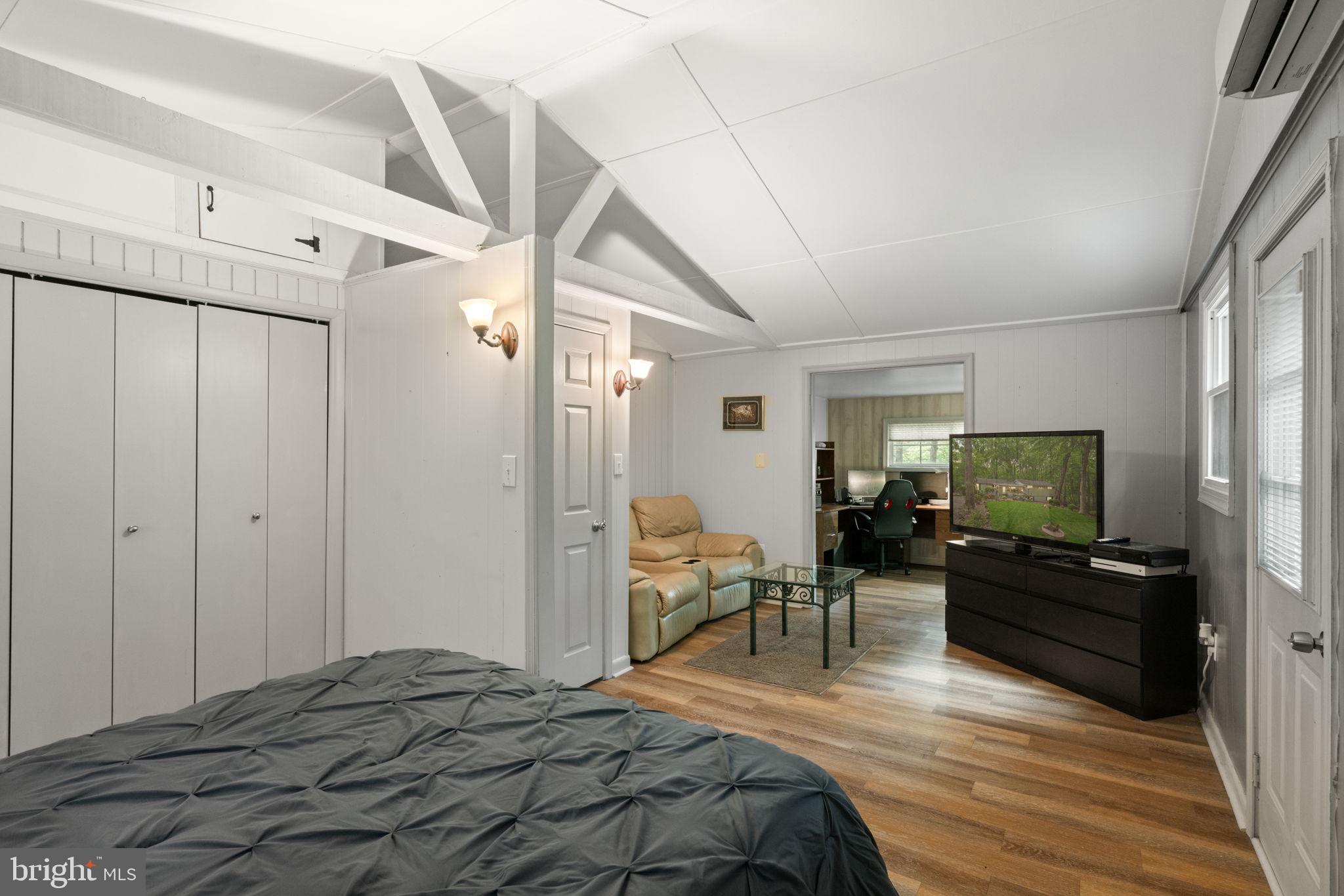 LAKE JACKSON HILLS - Residential